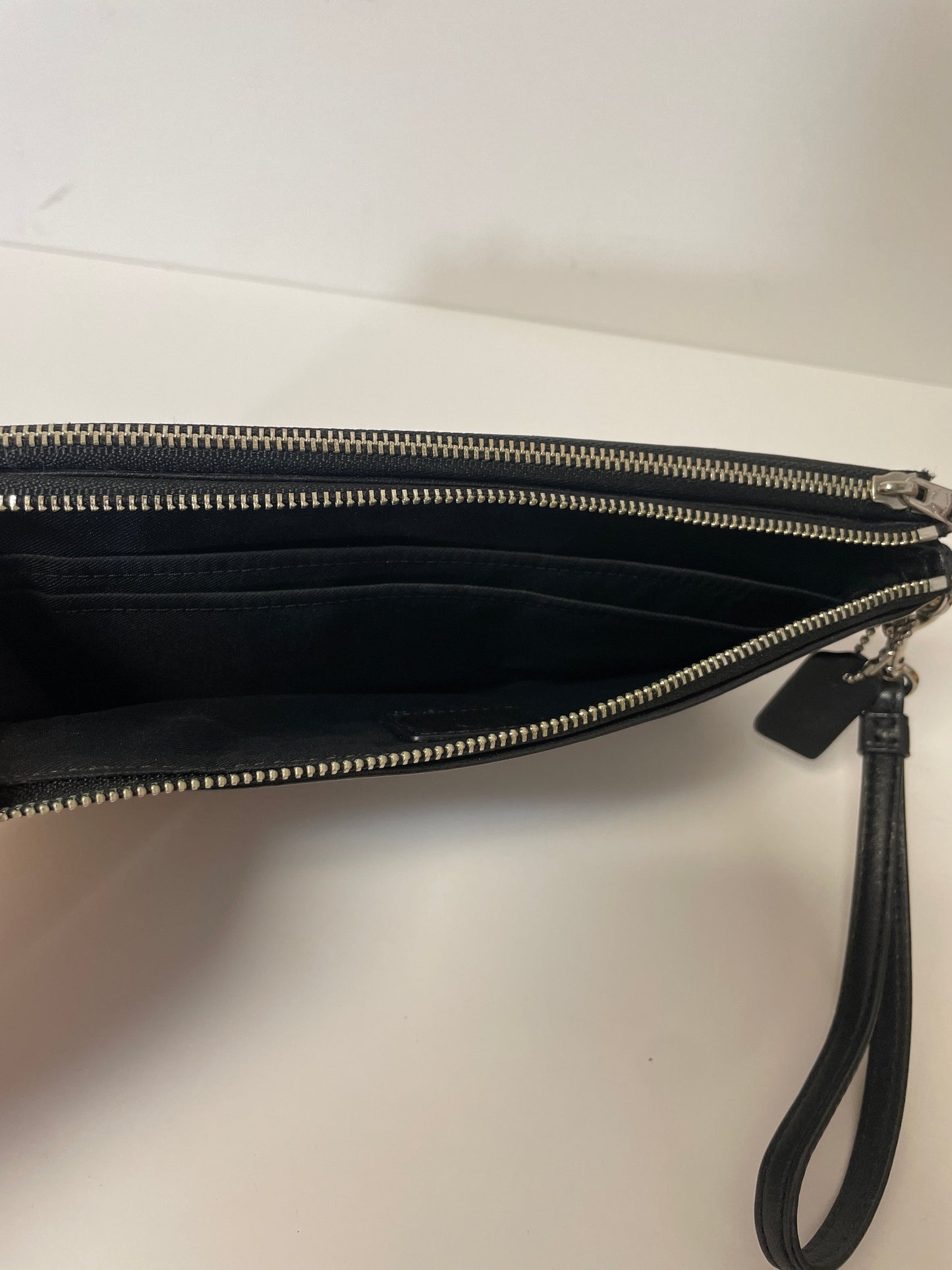 Wristlet Designer By Coach  Size: Large