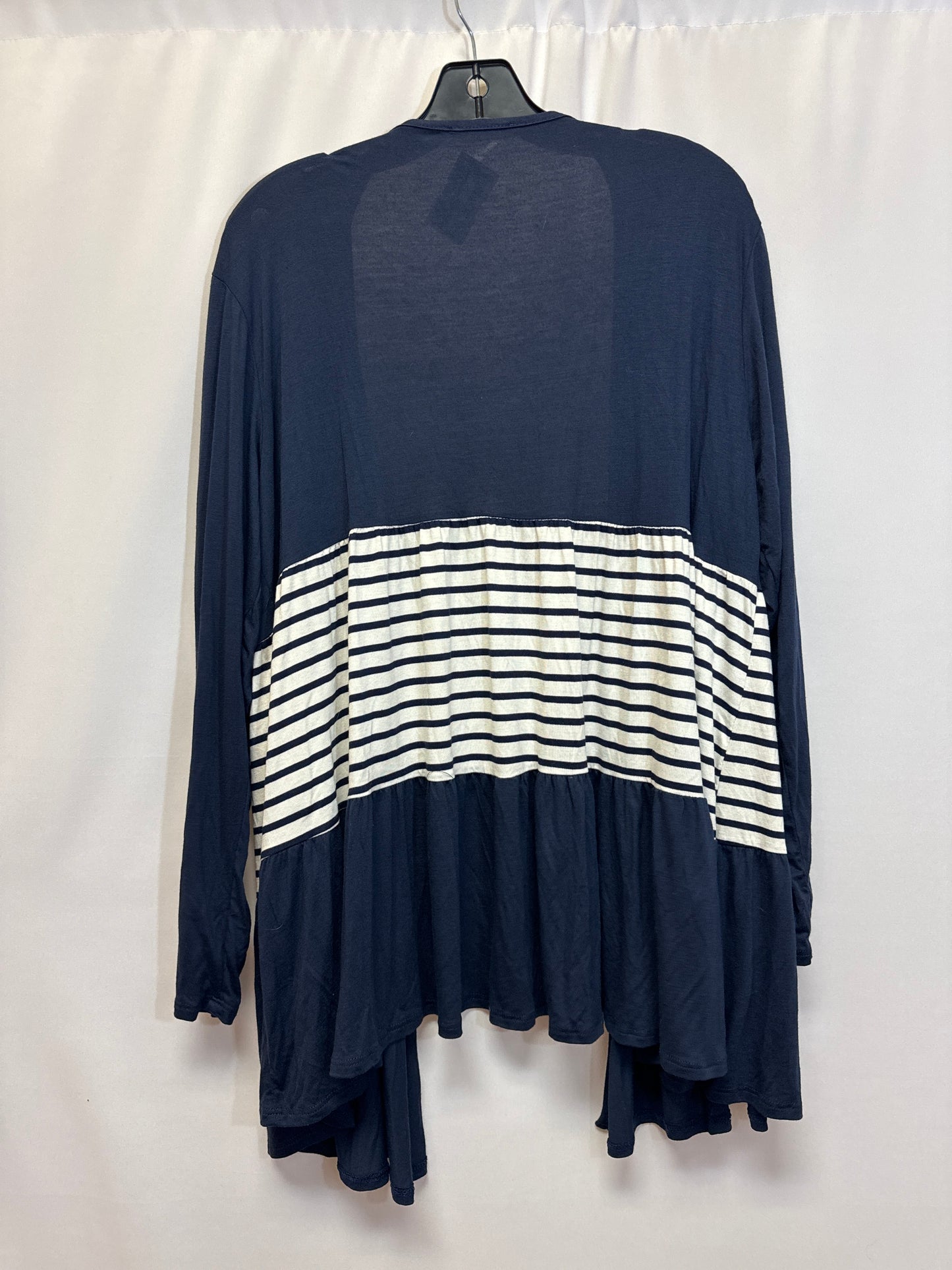 Cardigan By Clothes Mentor  Size: 1x