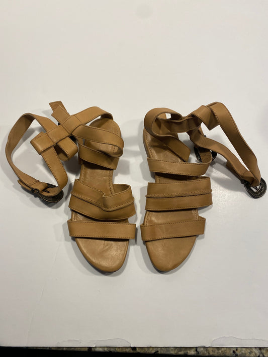 Brown Sandals Flats All Saints, Size 7.5