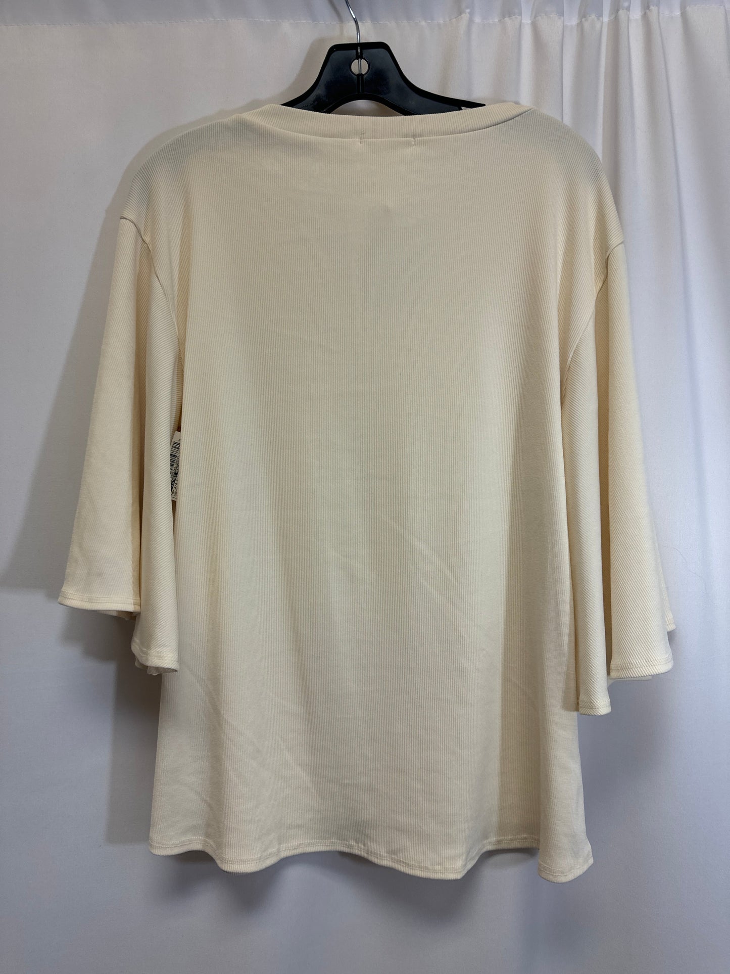 Cream Top 3/4 Sleeve Clothes Mentor, Size S