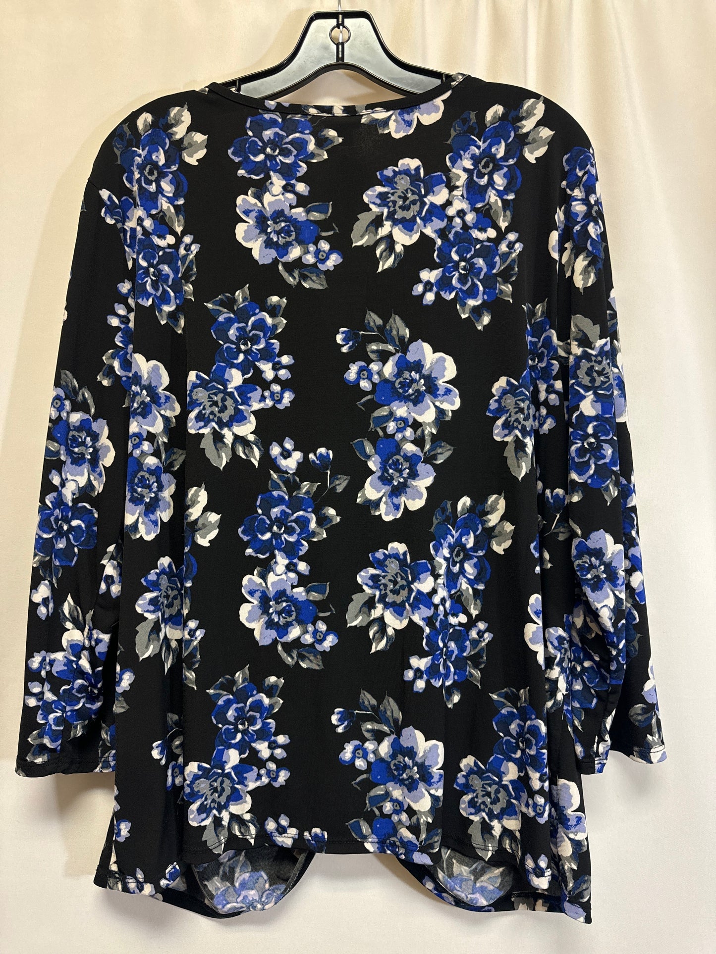 Black & Blue Top 3/4 Sleeve Cato, Size Xl