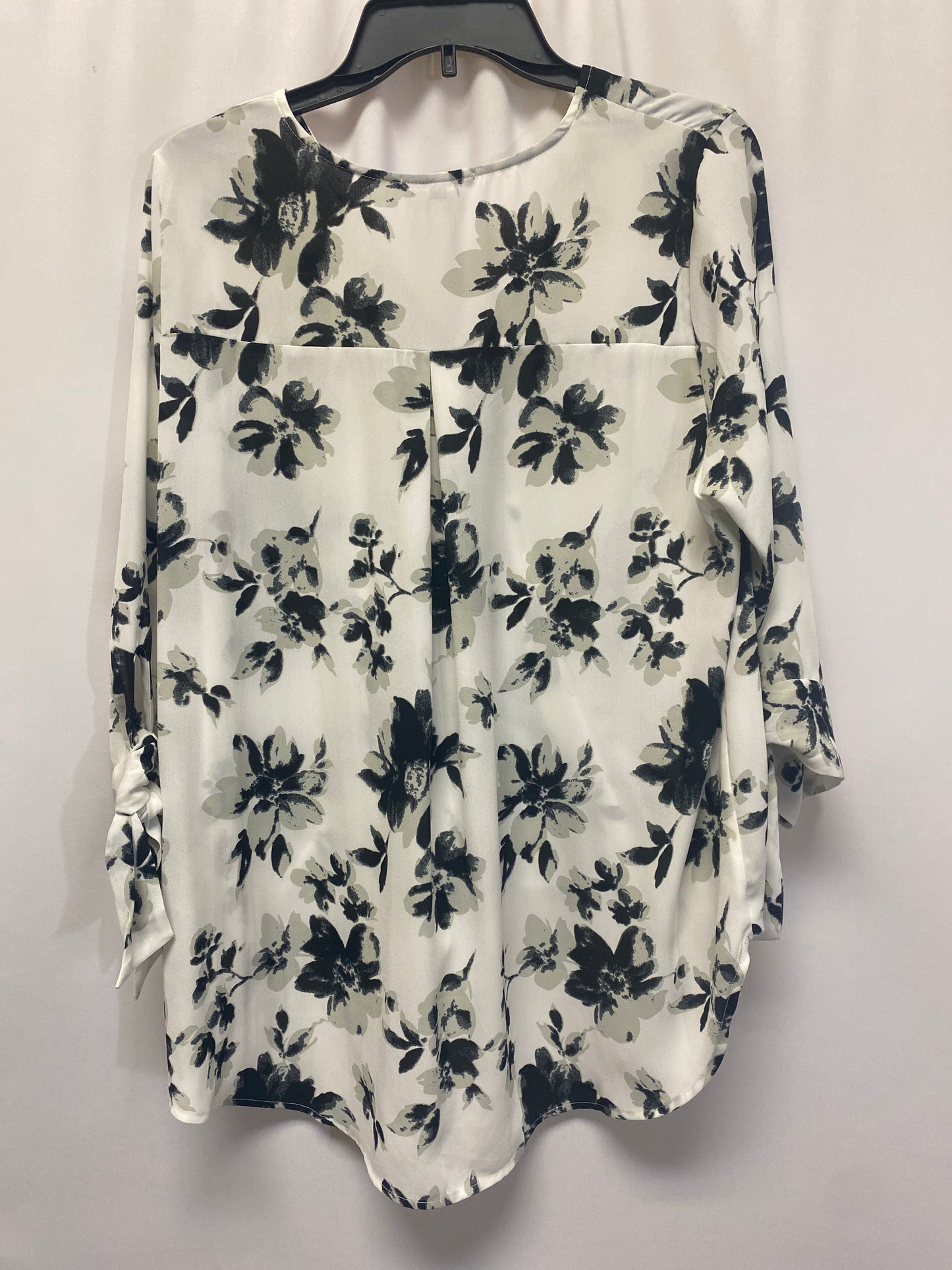 Black & White Top 3/4 Sleeve West Kei, Size Xl