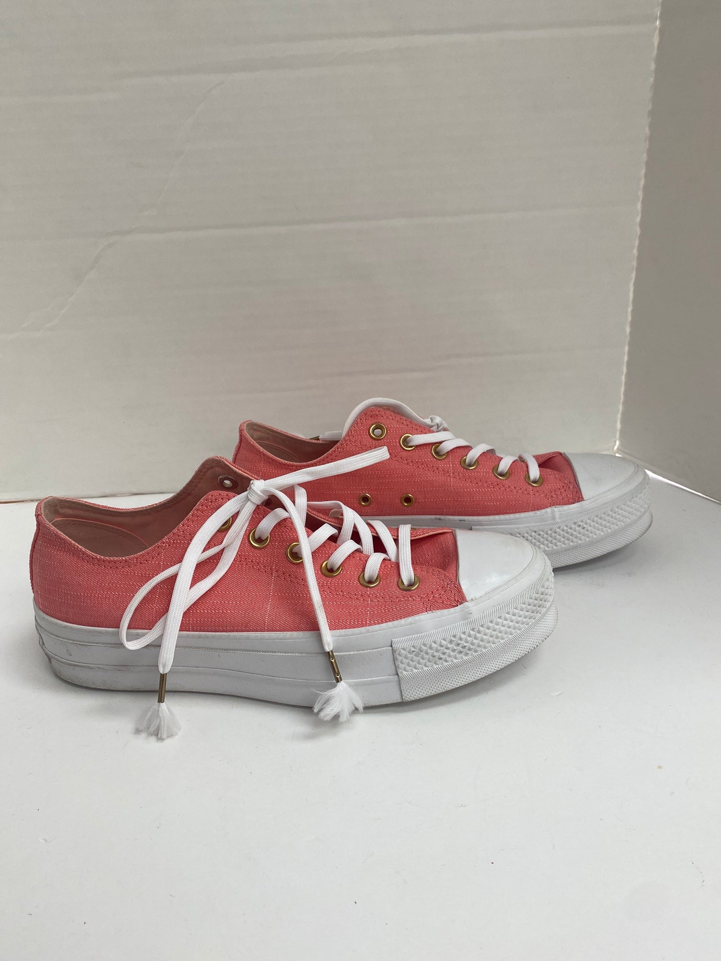 Coral Shoes Sneakers Converse, Size 9.5