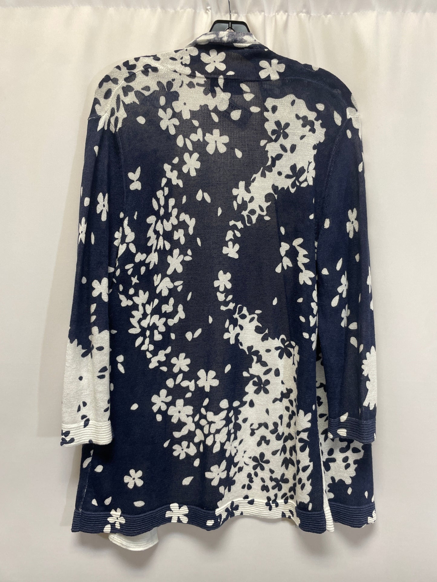 Blue & White Cardigan Investments, Size M