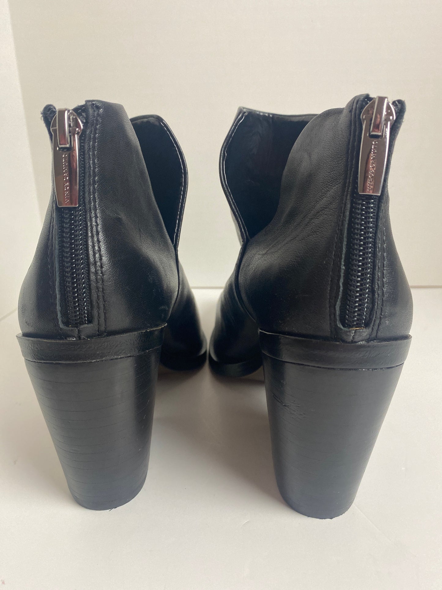 Boots Ankle Heels By Vince Camuto In Black, Size: 8.5