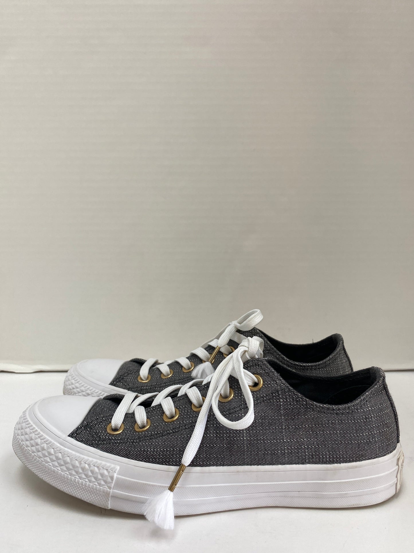 Shoes Sneakers By Converse In Grey, Size: 7