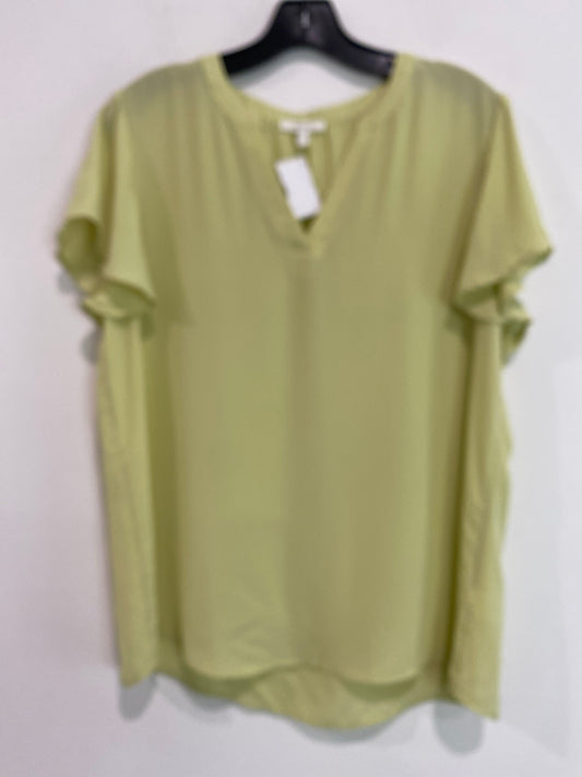 Top Short Sleeve By Maurices In Green, Size: L