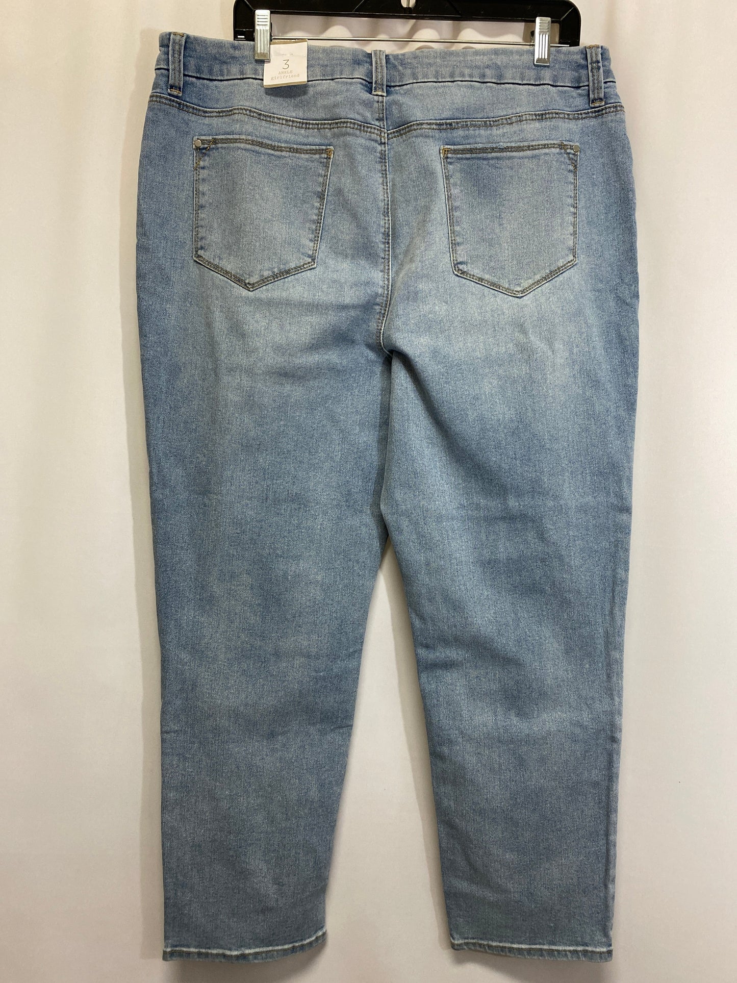 Jeans Straight By Chicos In Blue Denim, Size: 16