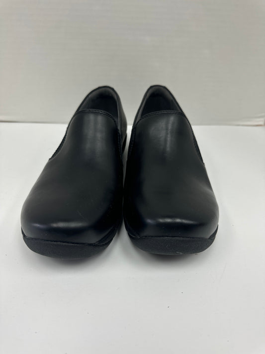 Shoes Flats By Dansko In Black, Size: 11.5