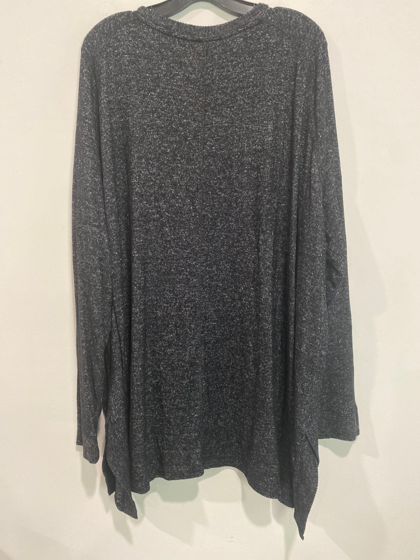 Top Long Sleeve By Maurices In Grey, Size: 3x