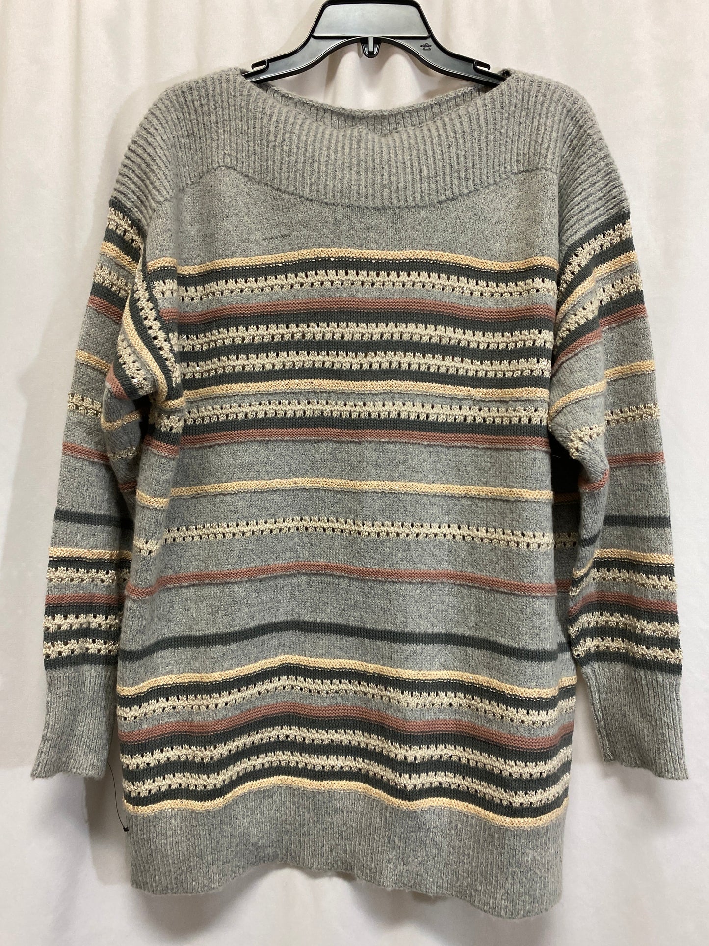 Sweater By Liz Claiborne In Grey