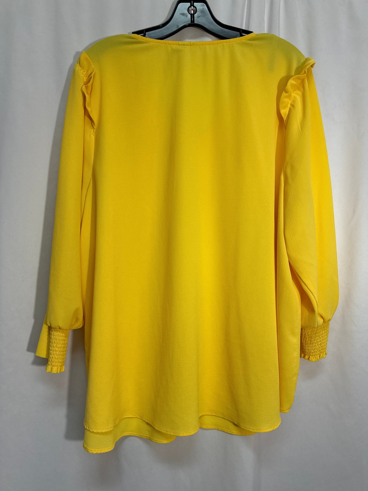 Top Long Sleeve By Cato In Yellow, Size: 1x