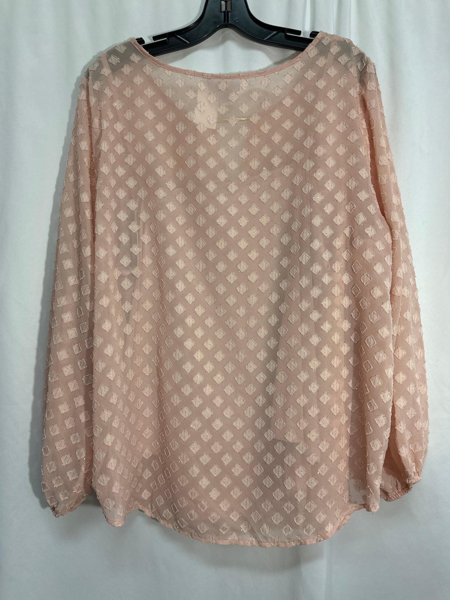 Top Long Sleeve By Liz Claiborne In Peach