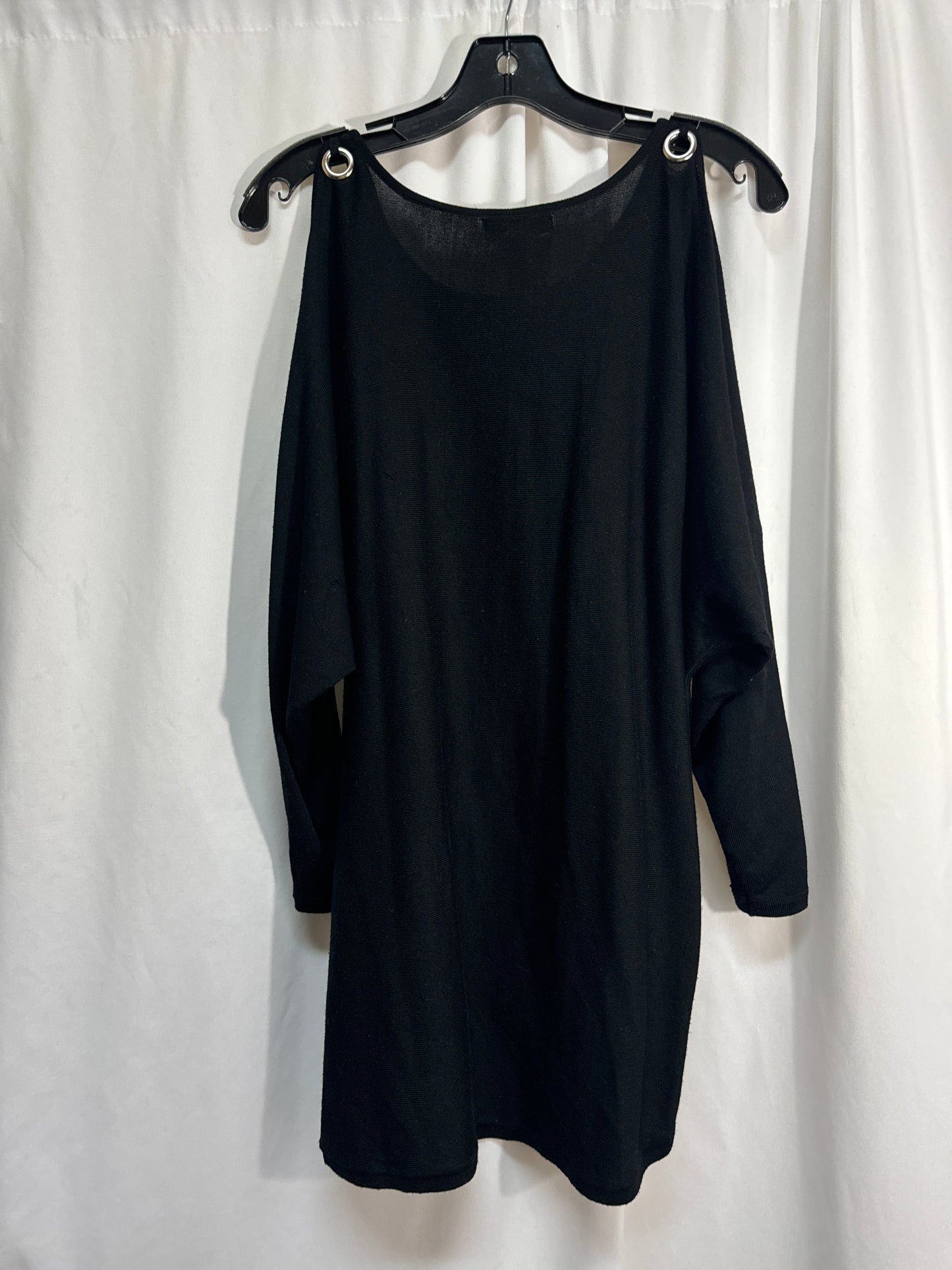 Top Long Sleeve By Cable And Gauge In Black, Size: L