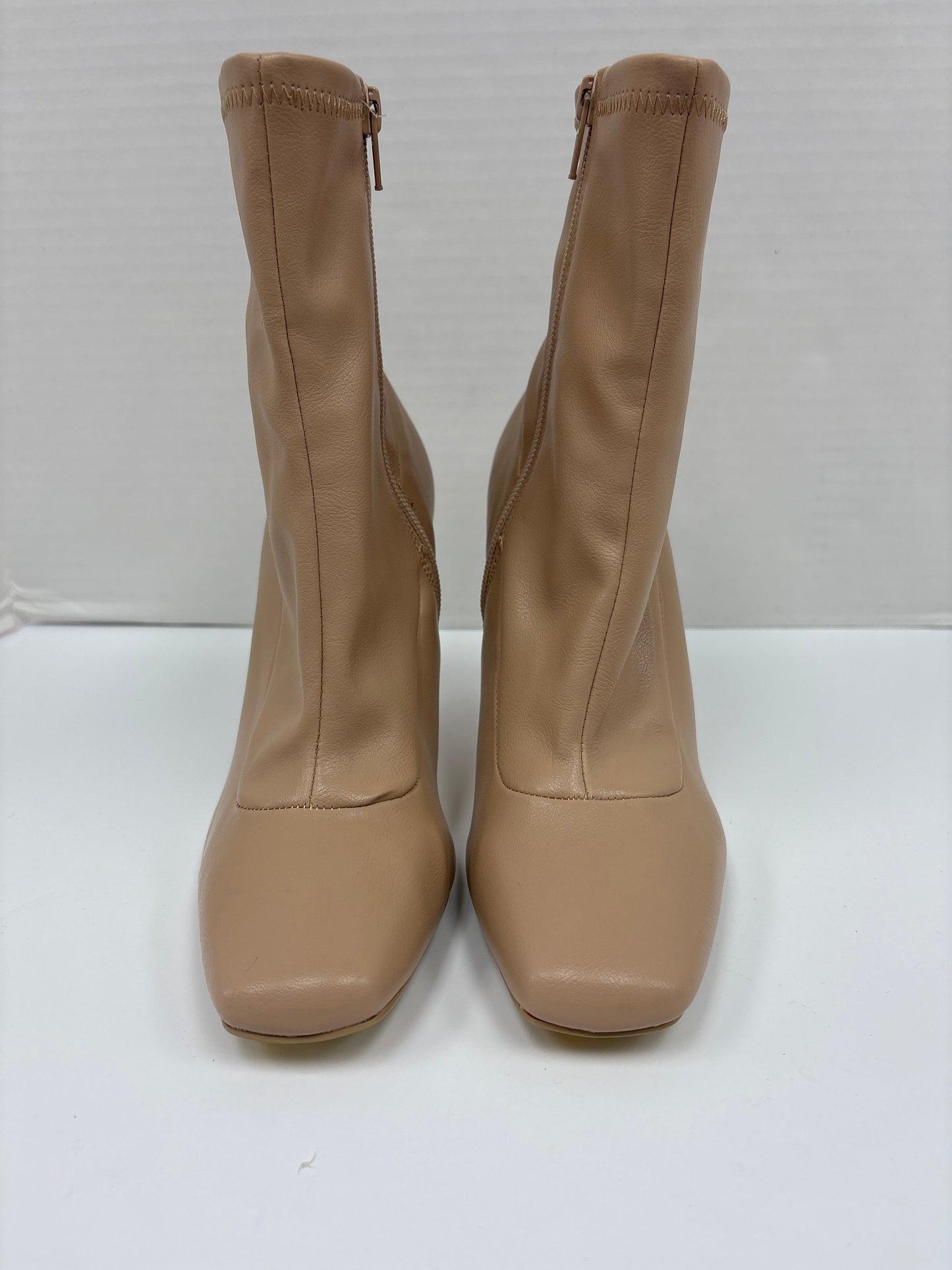 Boots Ankle Heels By Gianni Bini In Beige, Size: 7.5