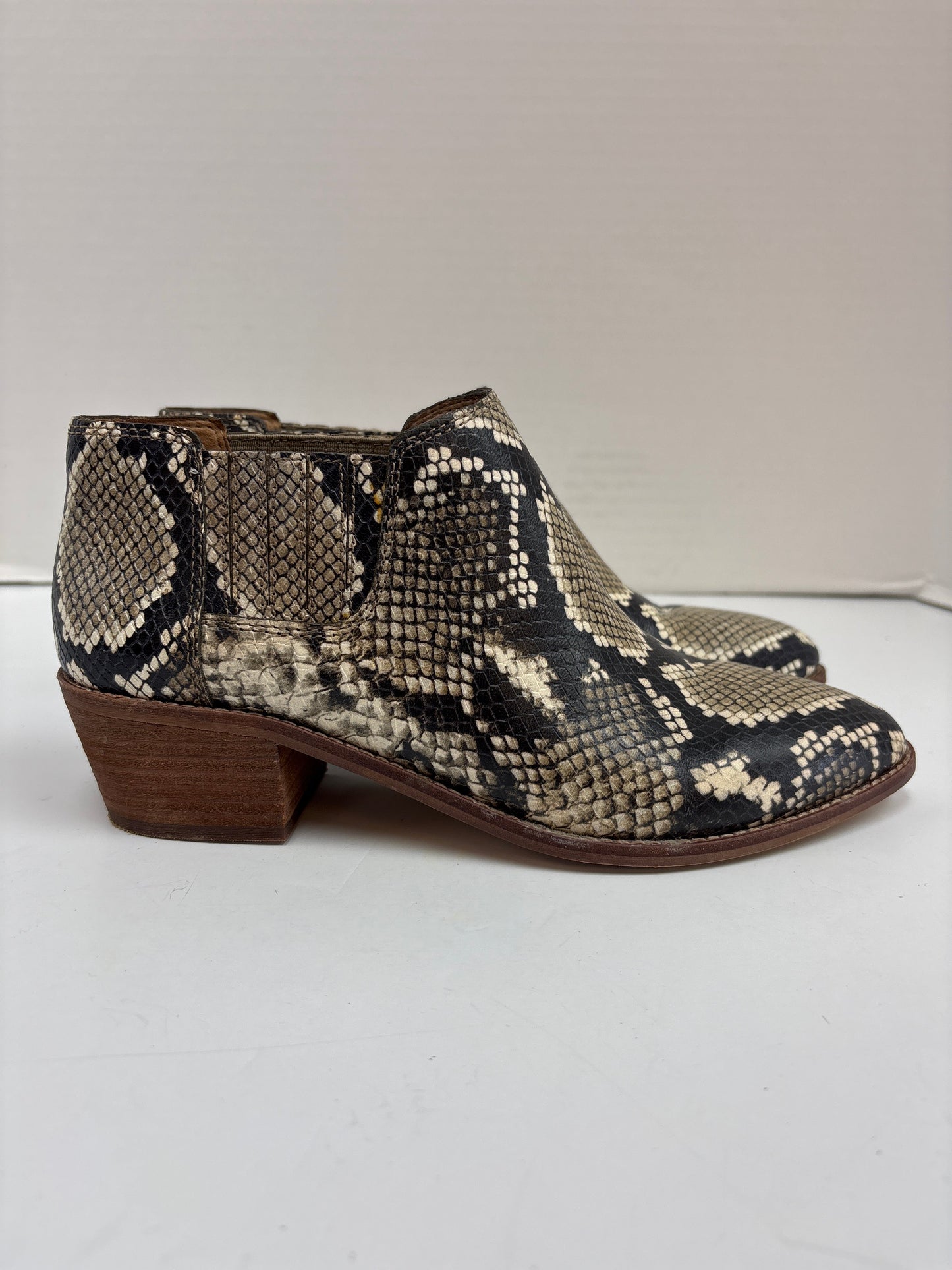 Boots Ankle Heels By Madewell In Snakeskin Print, Size: 7.5