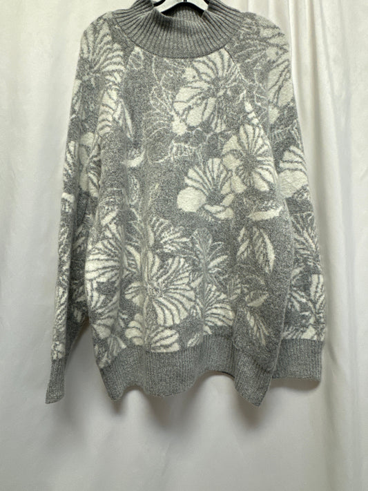 Sweater By Liz Claiborne In Grey, Size: Xl