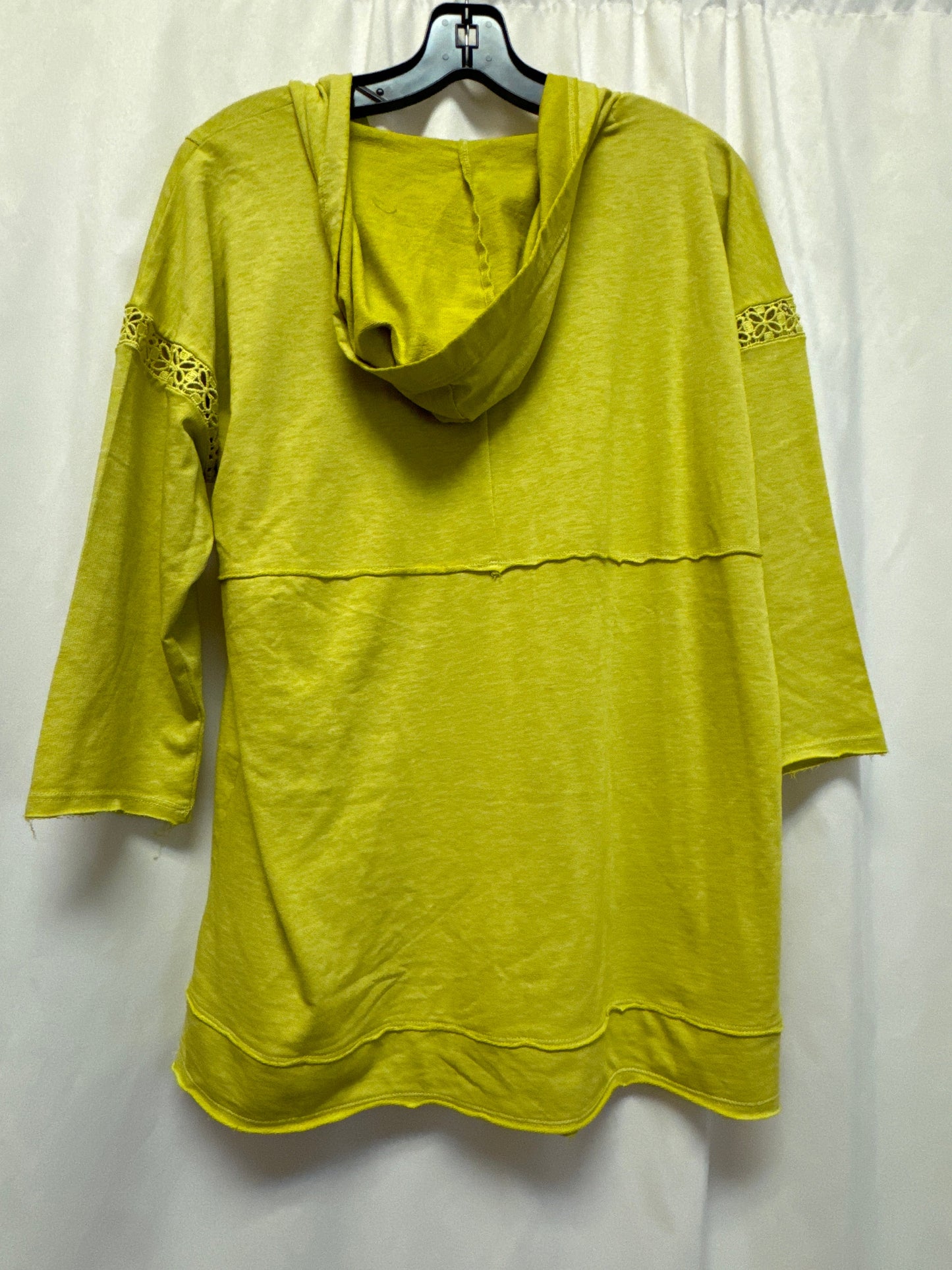 Top 3/4 Sleeve By Cato In Green, Size: M