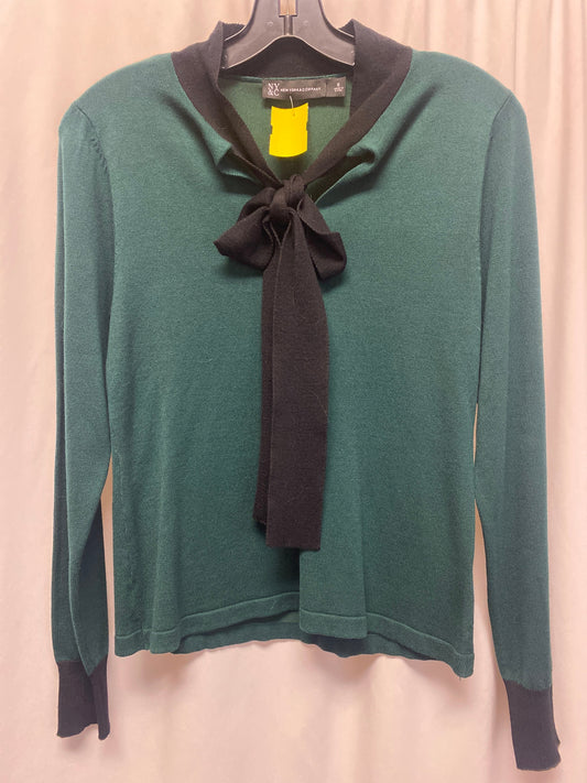 Top Long Sleeve By New York And Co In Green, Size: S