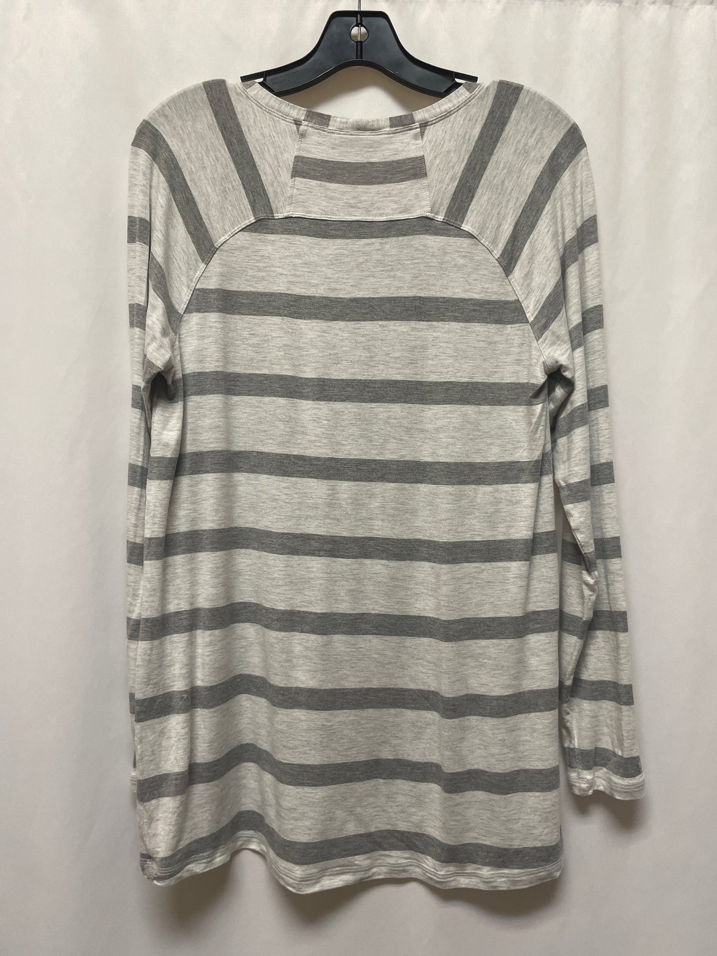 Top Long Sleeve By Cabi In Grey, Size: S