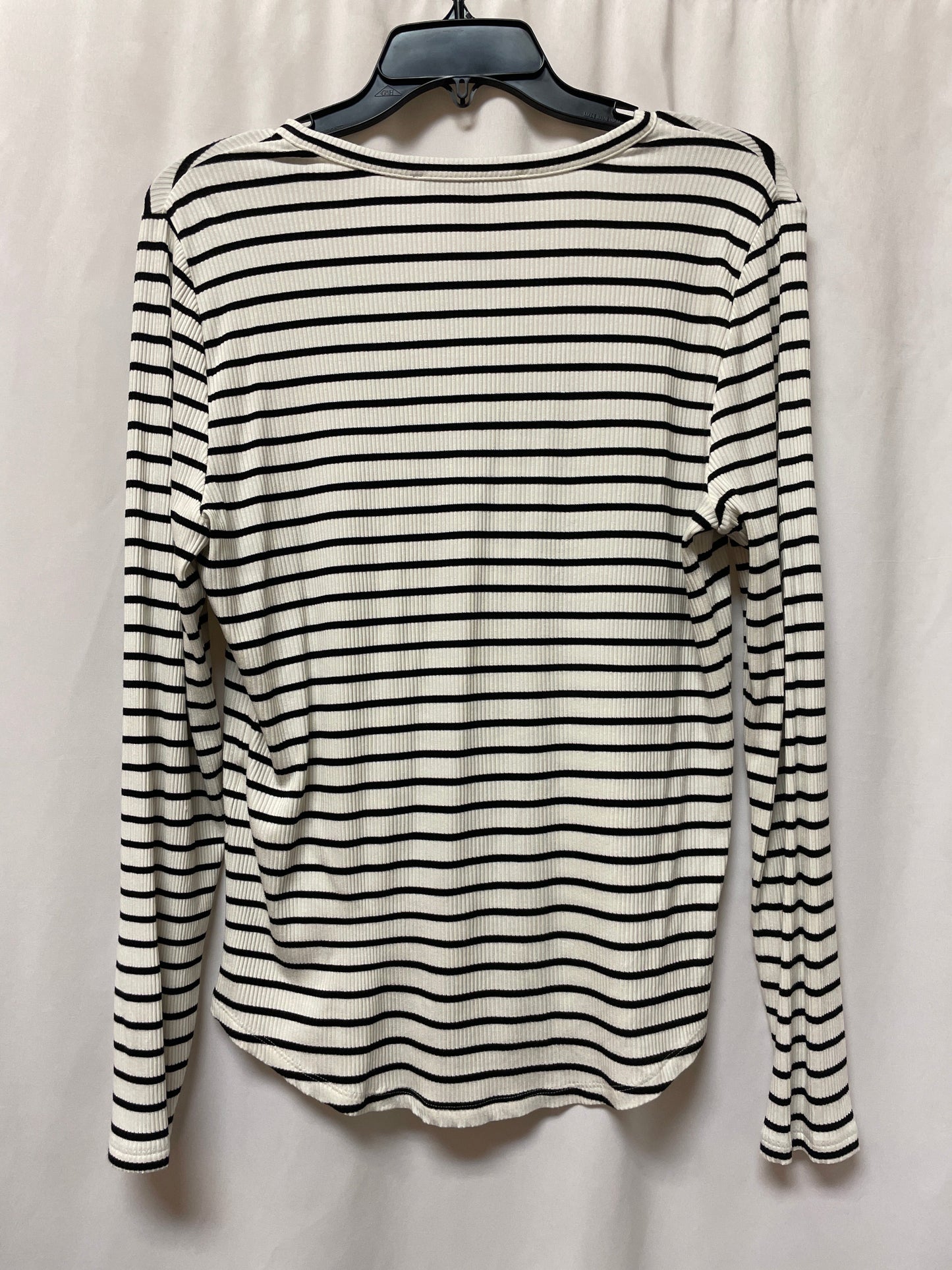 Top Long Sleeve By White House Black Market In Black & White, Size: M