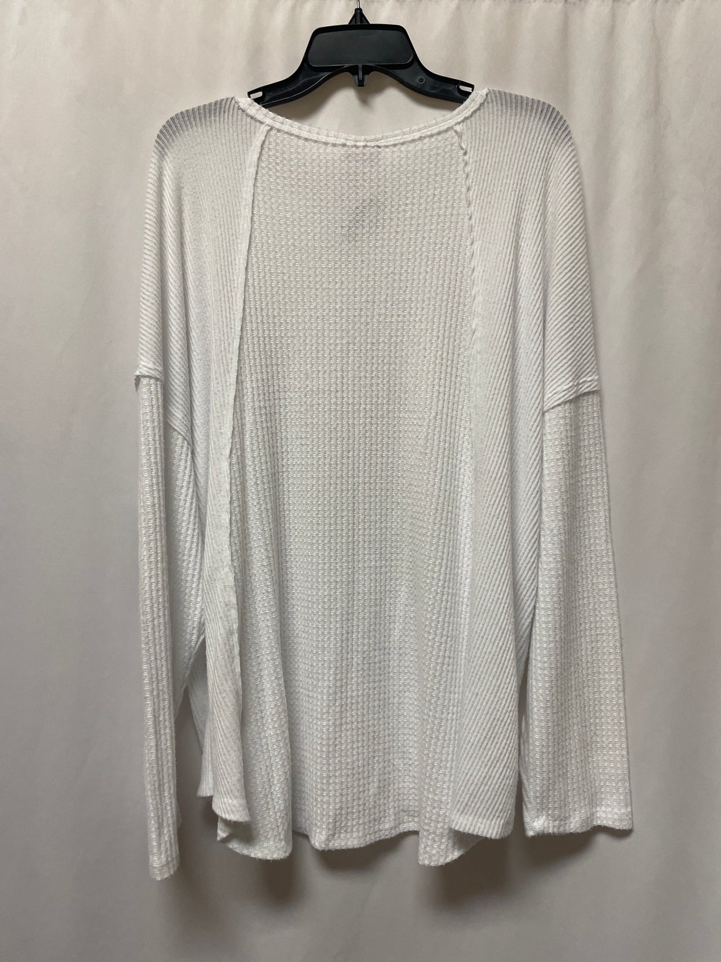 Top Long Sleeve By Lularoe In White, Size: 2x