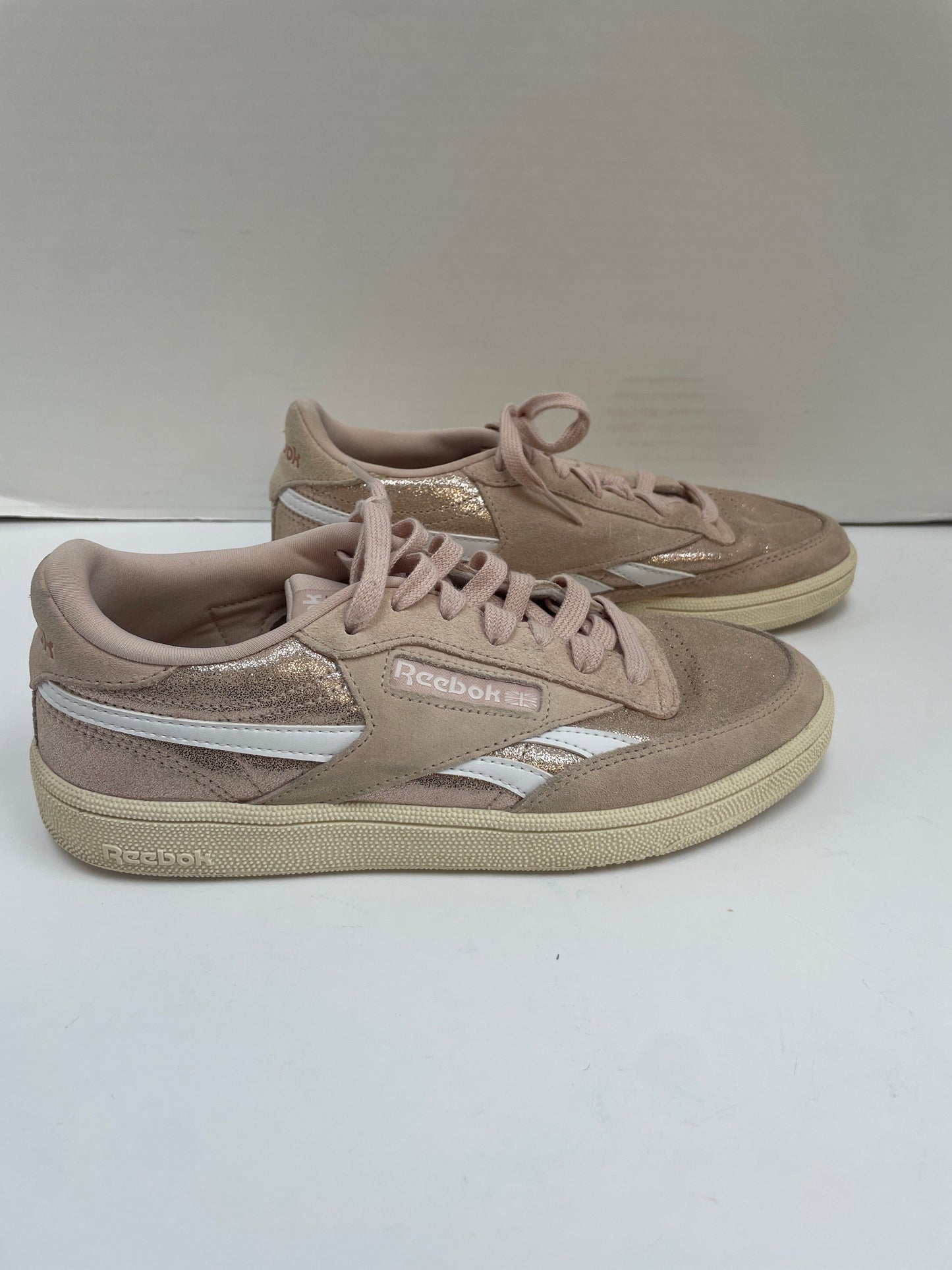 Shoes Sneakers By Reebok In Rose Gold, Size: 8