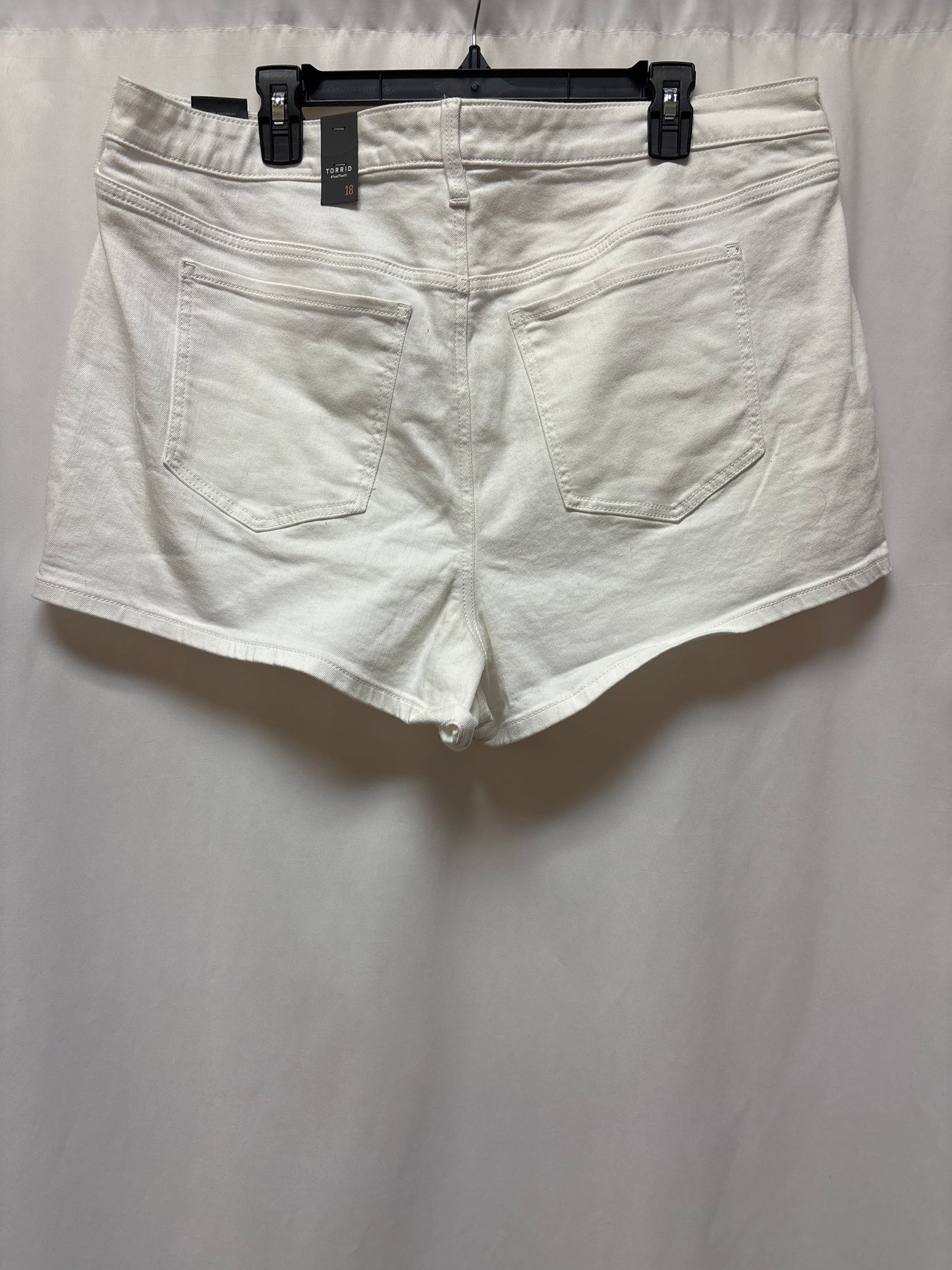 Shorts By Torrid In White Denim, Size: 18