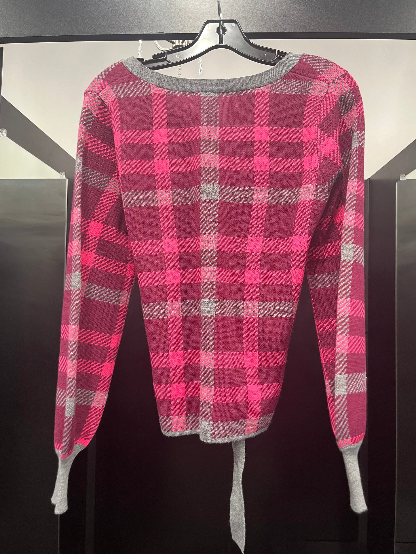 Sweater By New York And Co In Plaid, Size: M