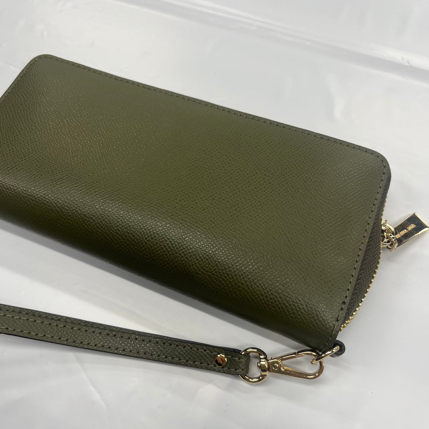 Wallet By Michael Kors  Size: Large