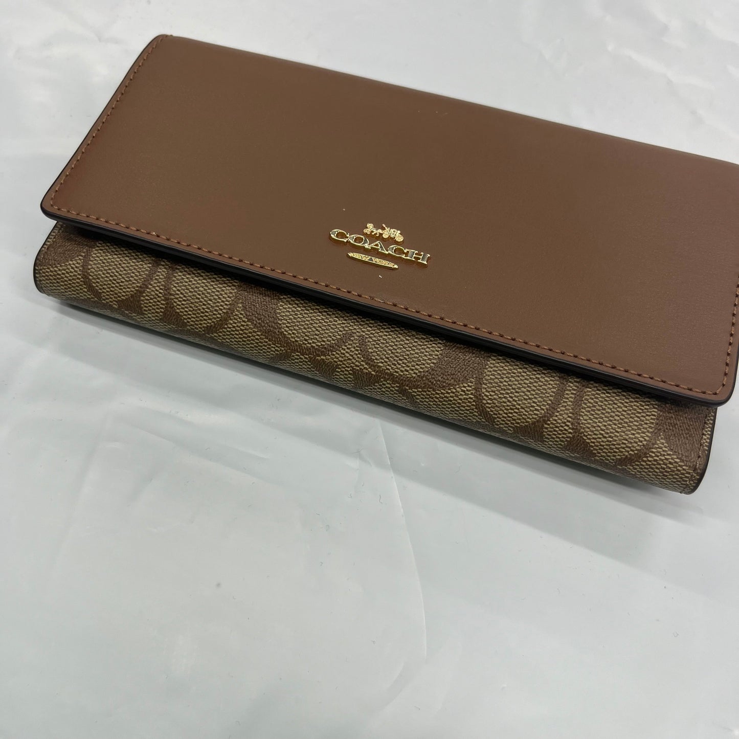 Wallet By Coach  Size: Large