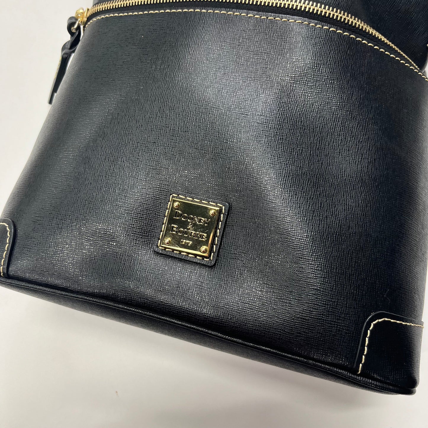 Handbag Designer By Dooney And Bourke NWT Size: Large