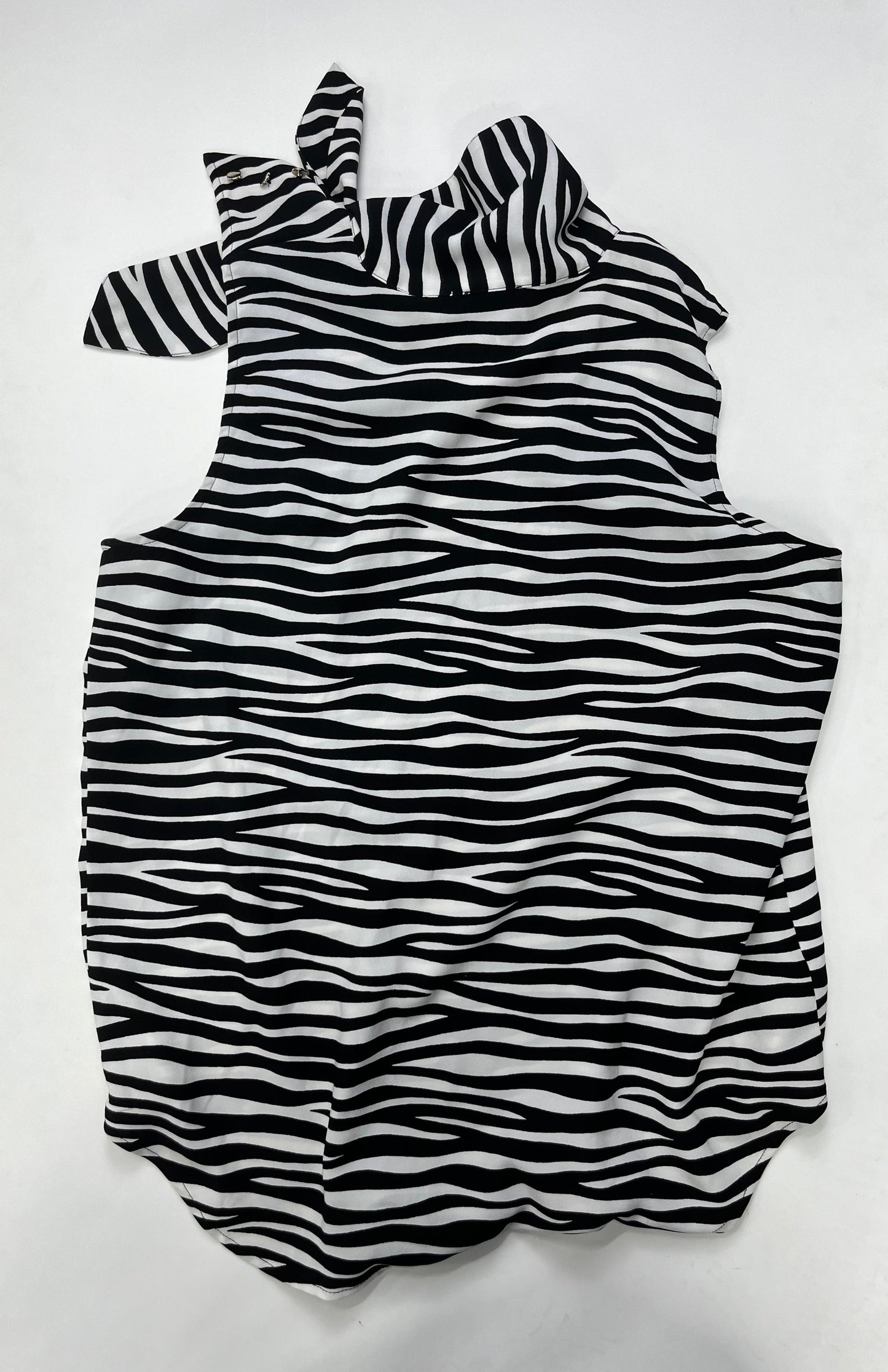 Black White Blouse Sleeveless Ann Taylor O, Size M