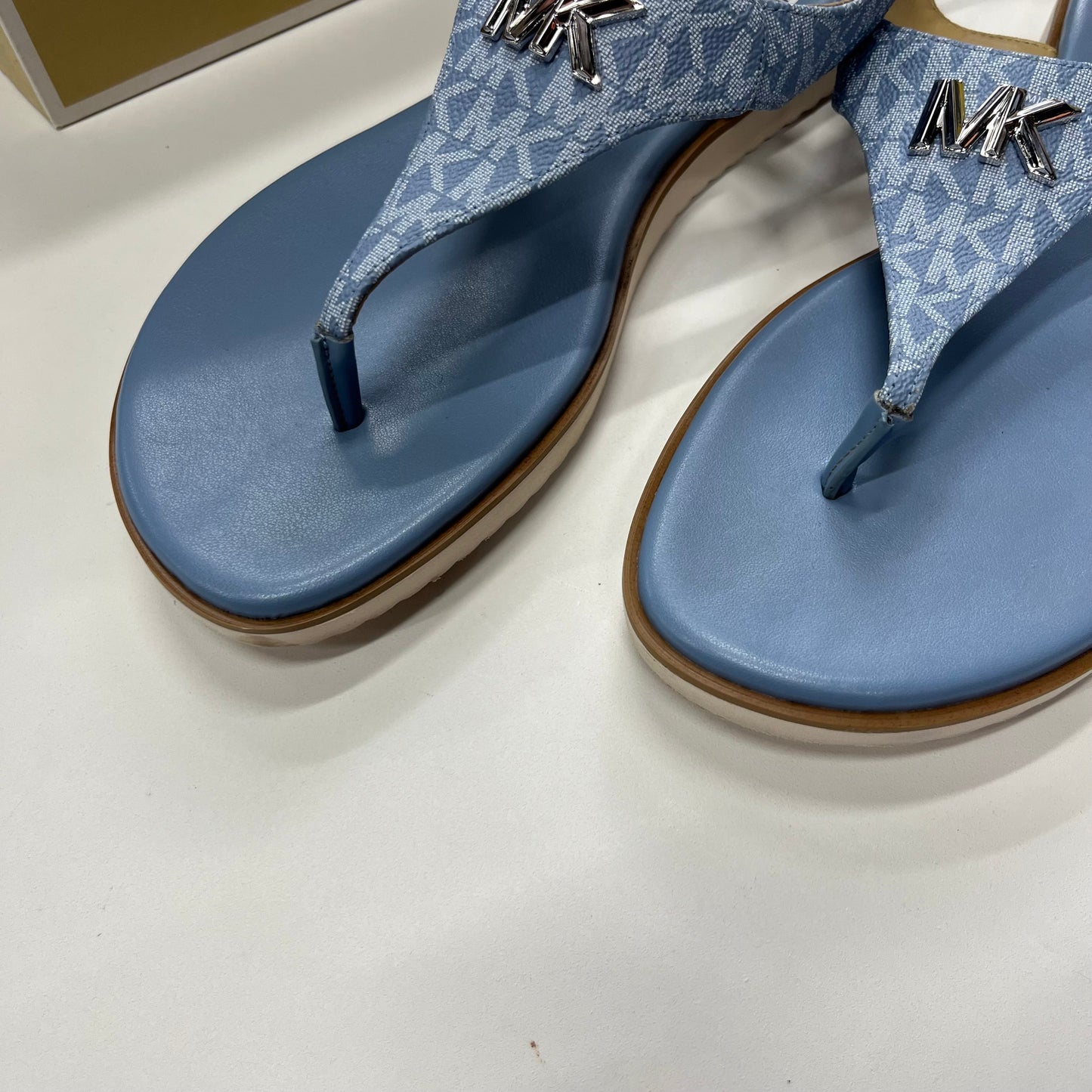 Light Blue Sandals Flats Michael Kors, Size 11