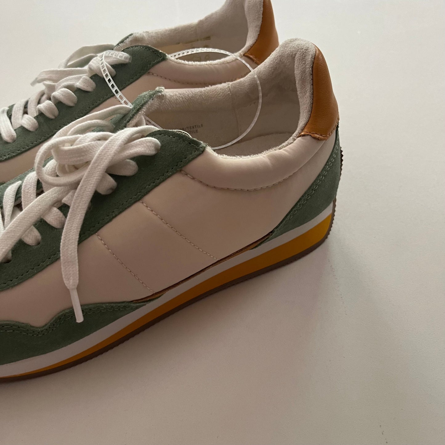 Shoes Athletic By Madewell In Green, Size: 8.5