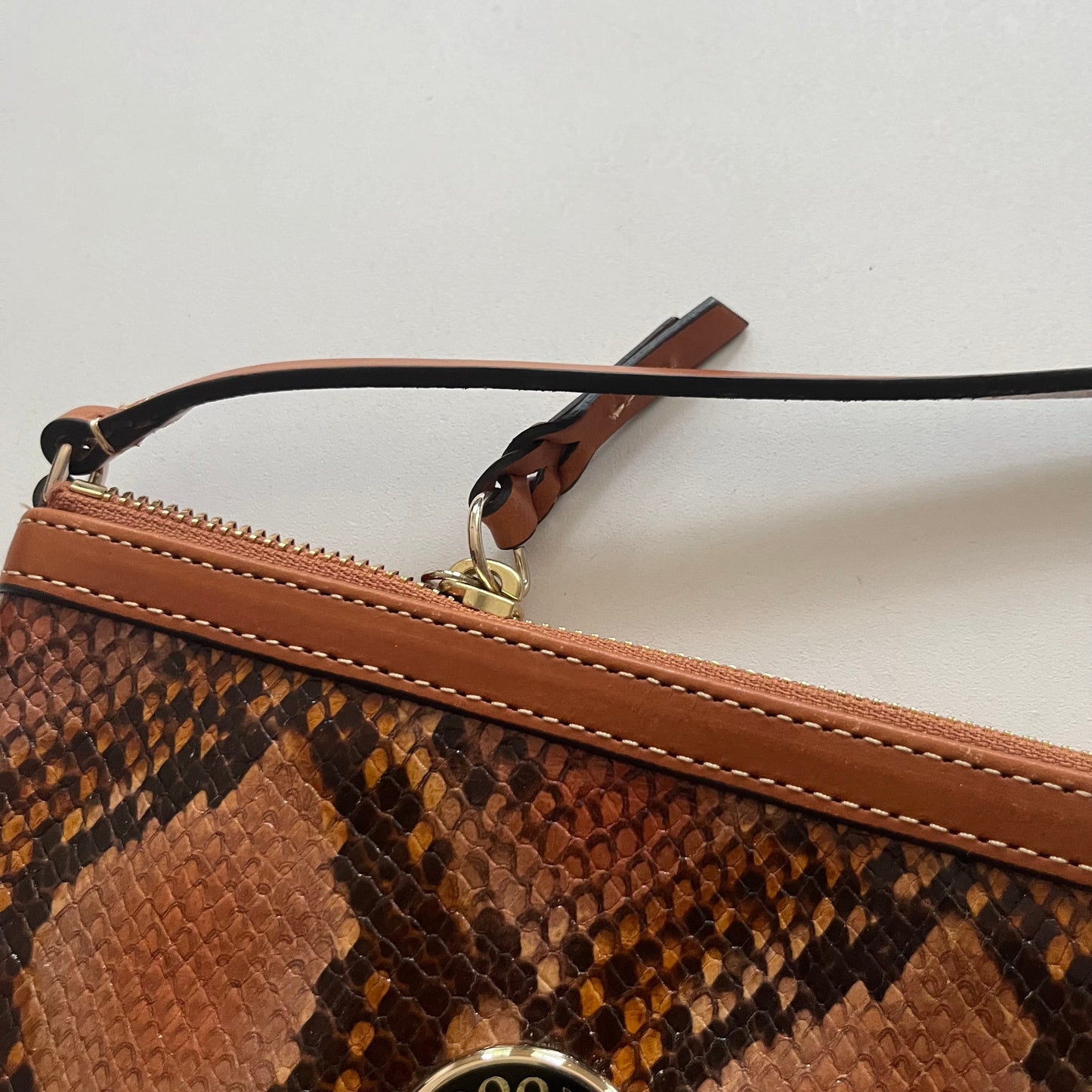 Wristlet By Dooney And Bourke, Size: Medium