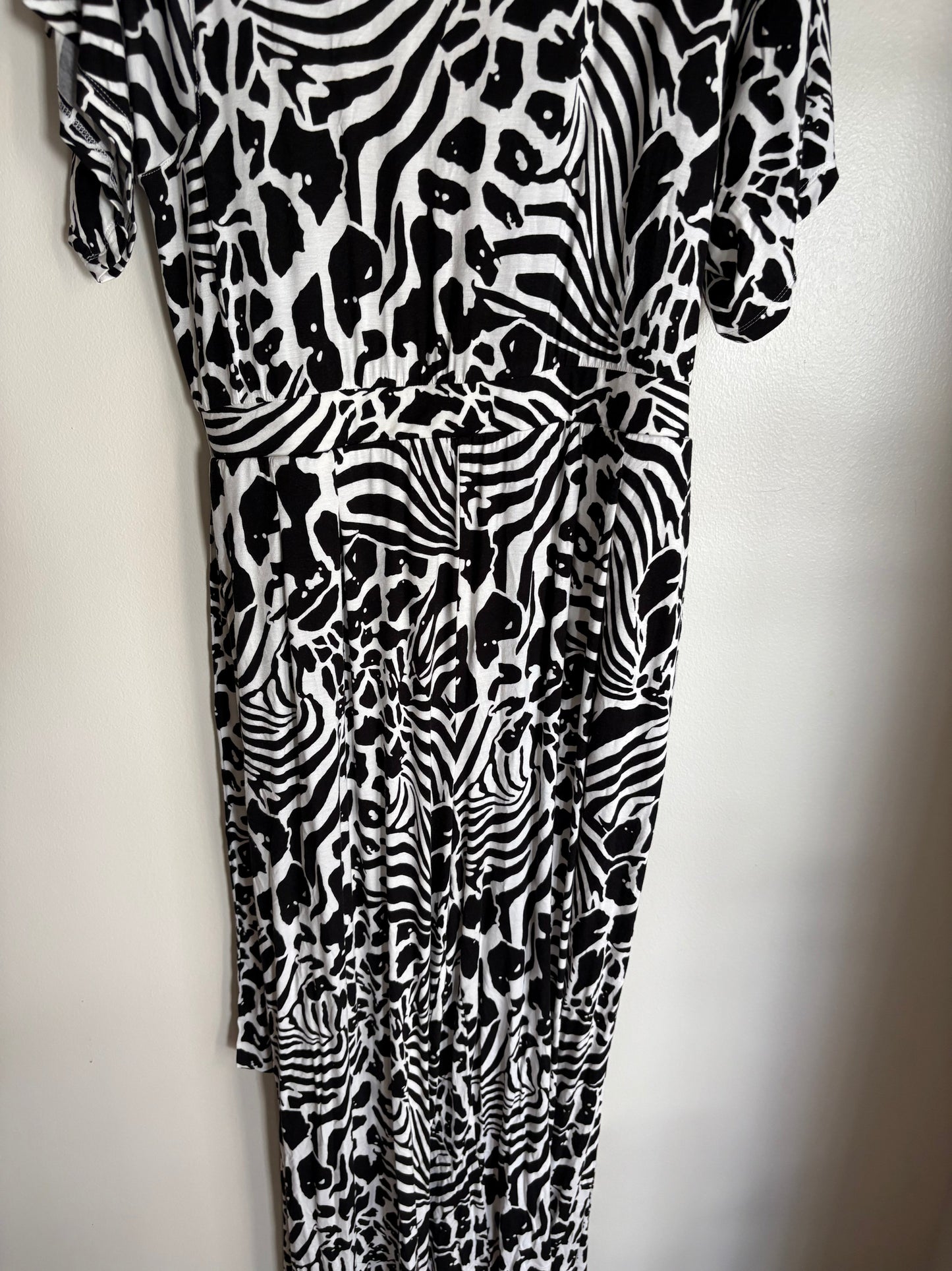 Jumpsuit By Lisa Rinna In Black & White, Size: 1x