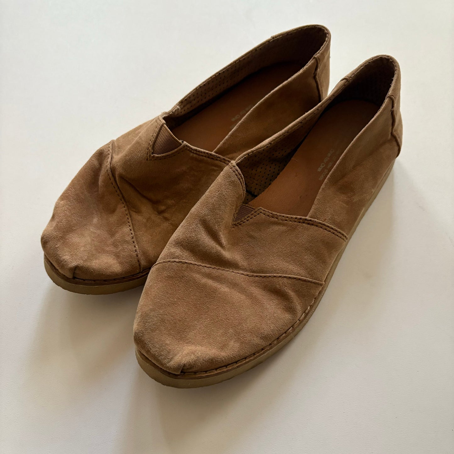 Shoes Flats By Toms In Brown, Size: 8