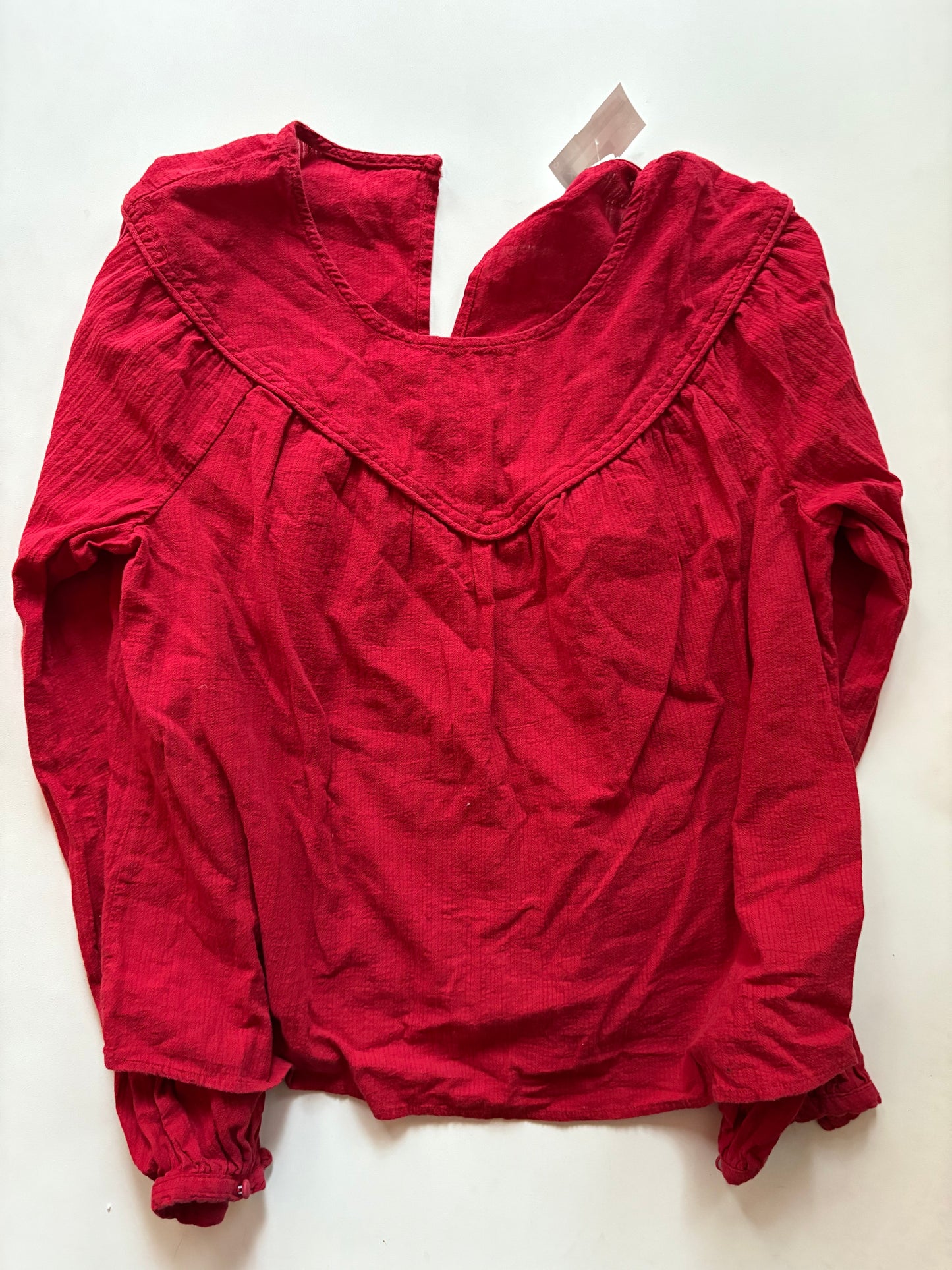 Top Long Sleeve By Universal Thread In Red, Size: M