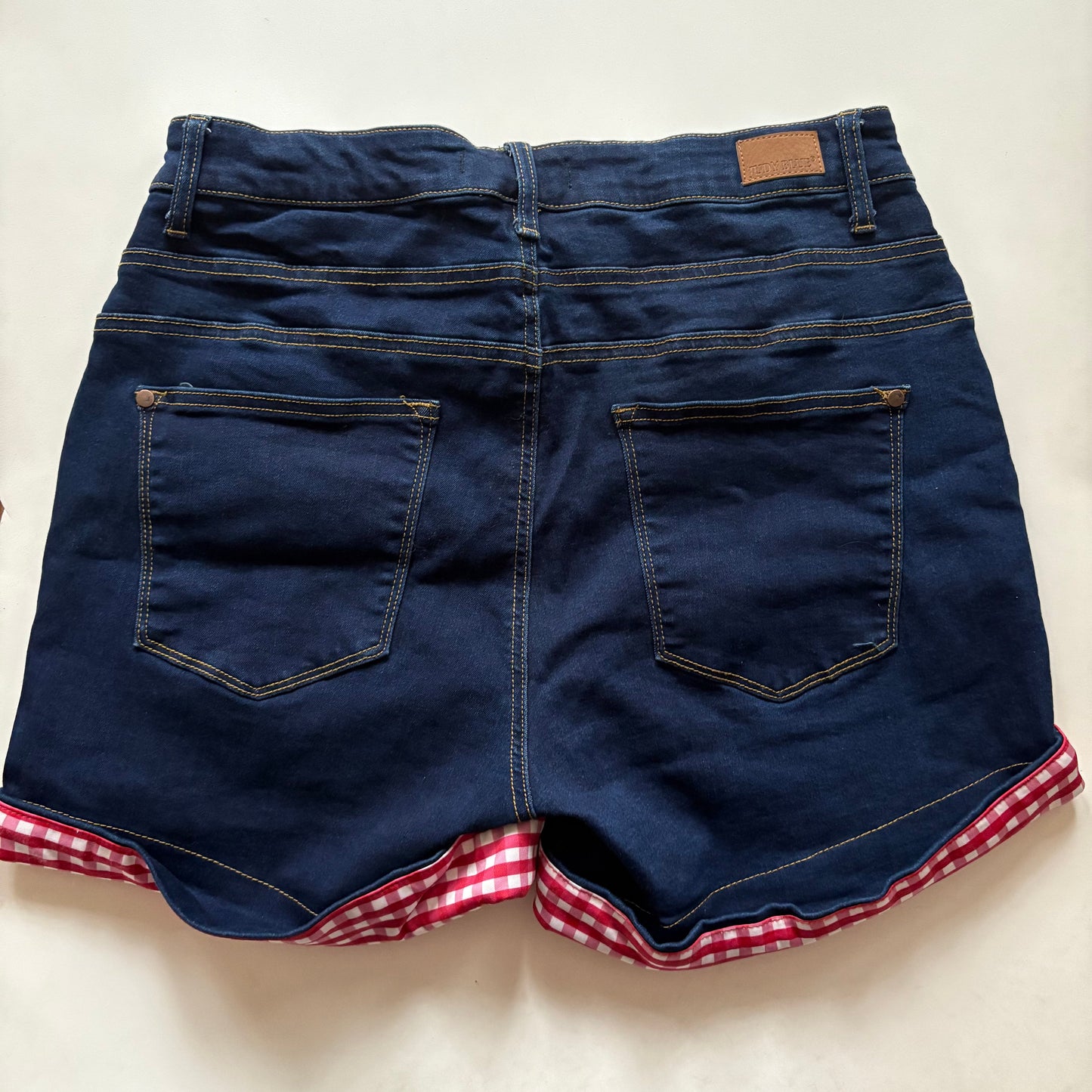 Shorts By Judy Blue In Blue, Size: 18