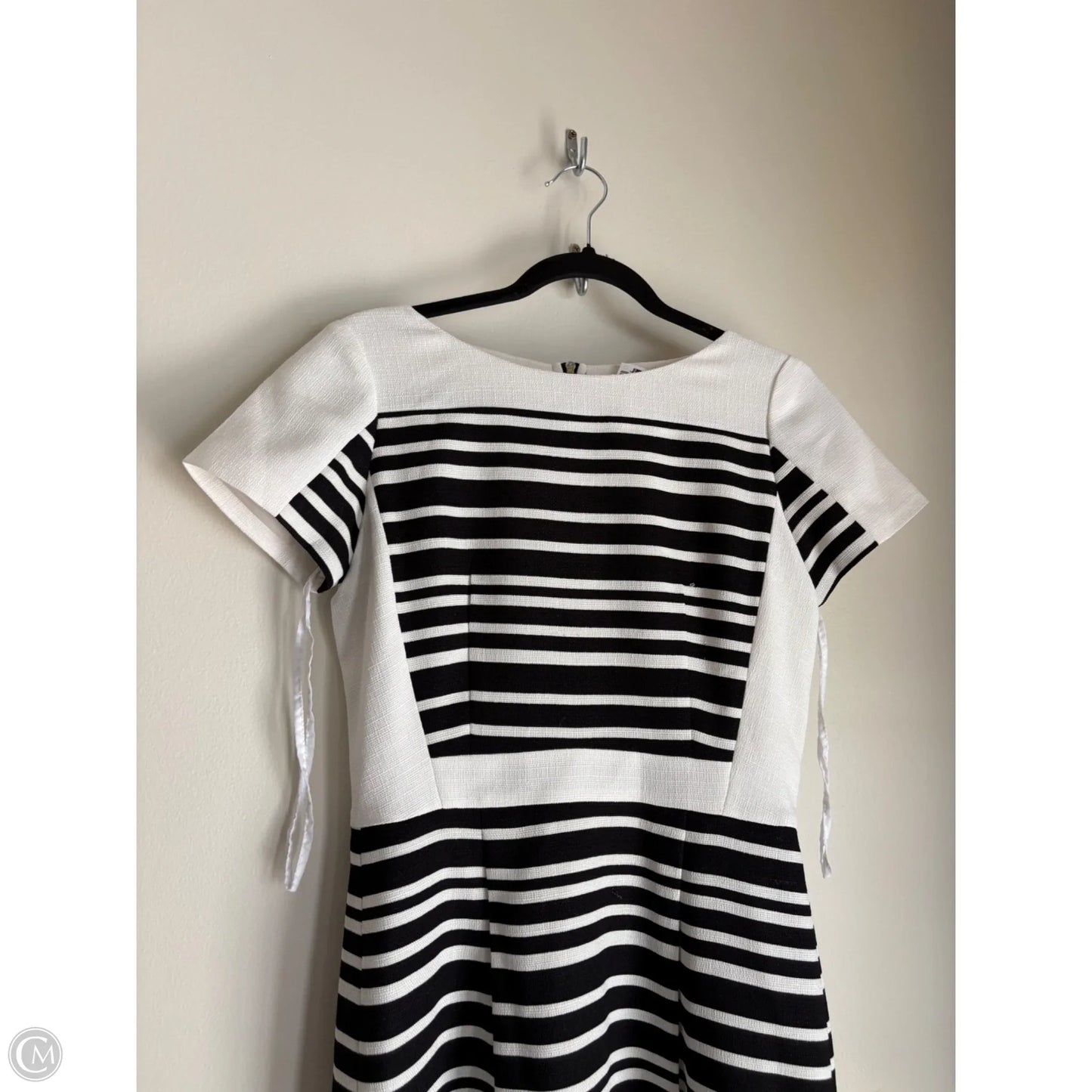 Dress Work By Tahari By Arthur Levine In White, Size: S