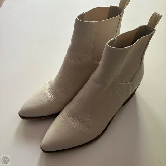 Boots Ankle Heels By Chinese Laundry In Cream, Size: 9.5