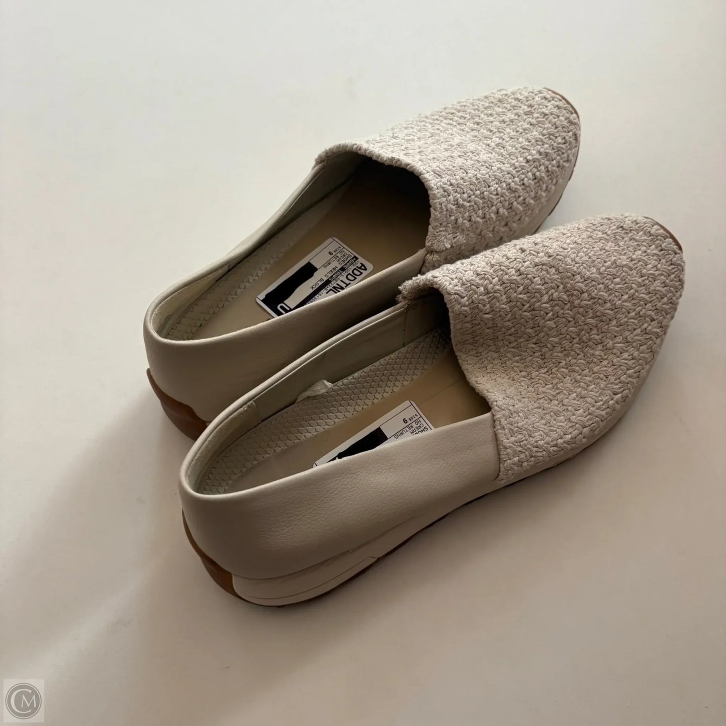 Shoes Heels Block By Bare Traps In Cream, Size: 9