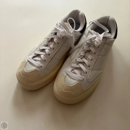 Shoes Athletic By New Balance In White, Size: 7