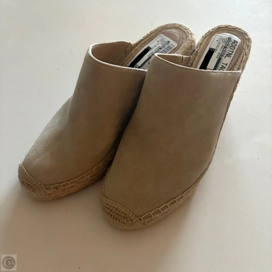 Shoes Heels Wedge By Banana Republic In Cream, Size: 9