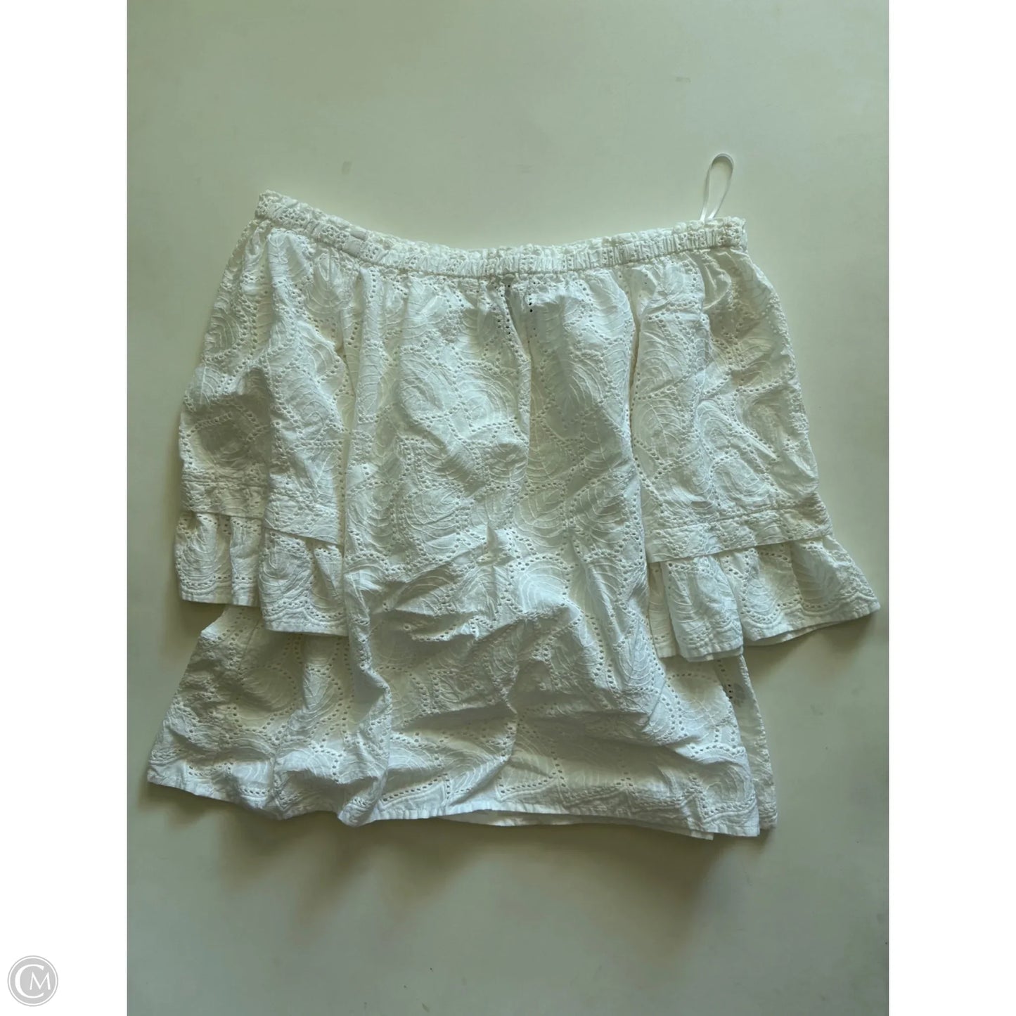 Top Short Sleeve By Crown And Ivy In Silver, Size: S