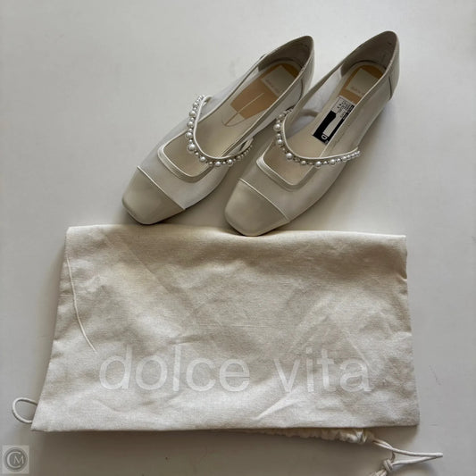 Shoes Flats By Dolce Vita In Cream, Size: 6.5