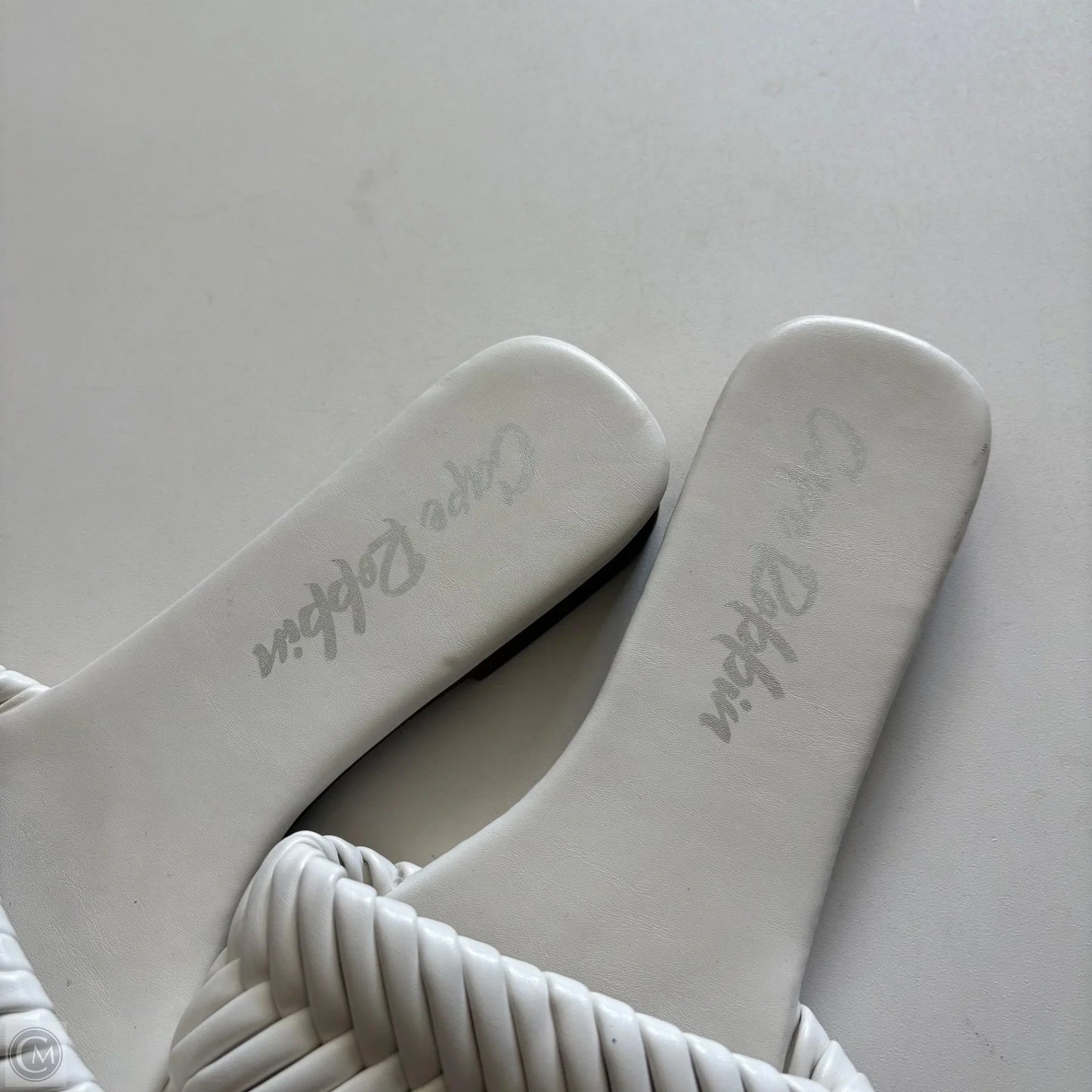 Sandals Flats By Cape Robbin In White, Size: 9