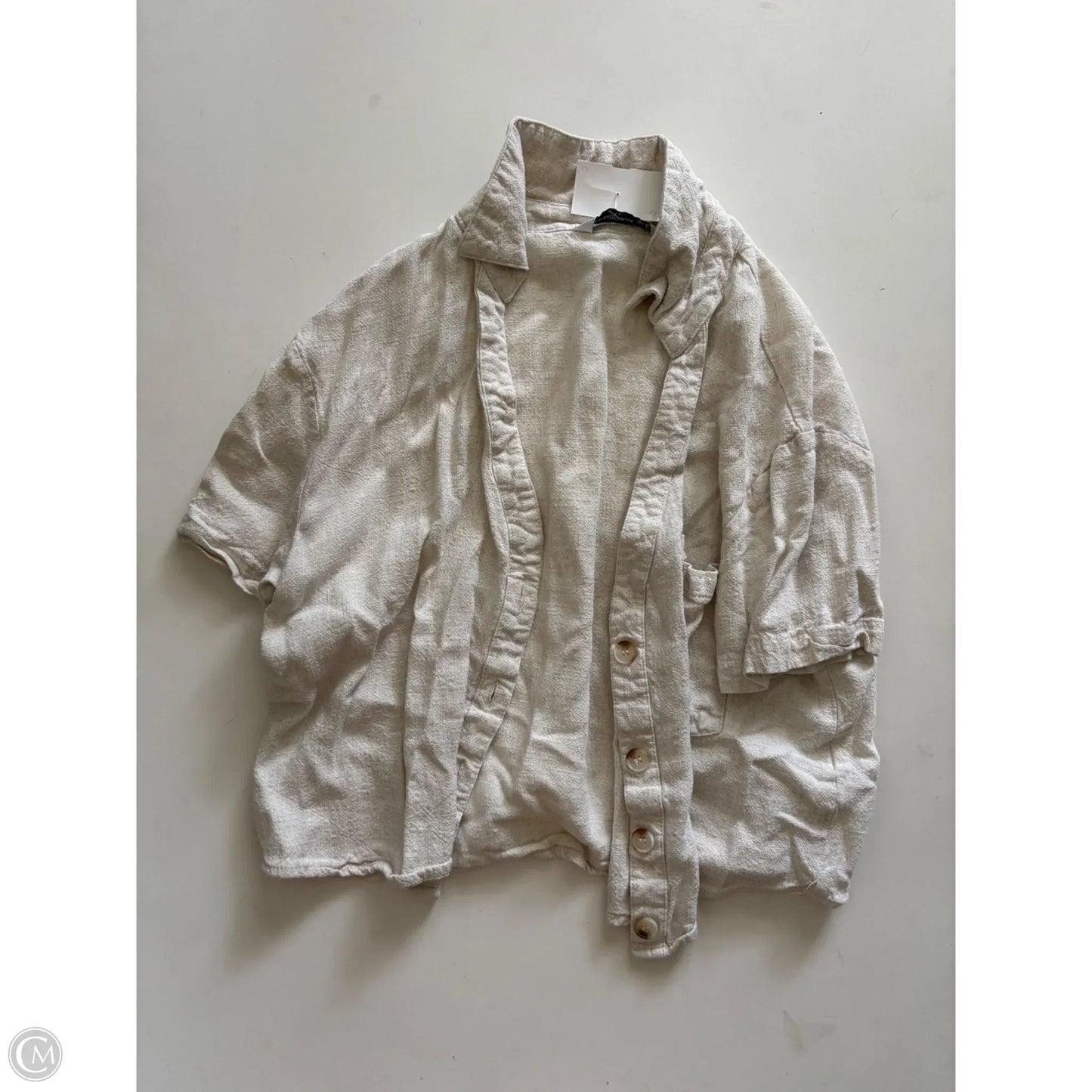 Top Short Sleeve By Stradivarius In Cream, Size: S