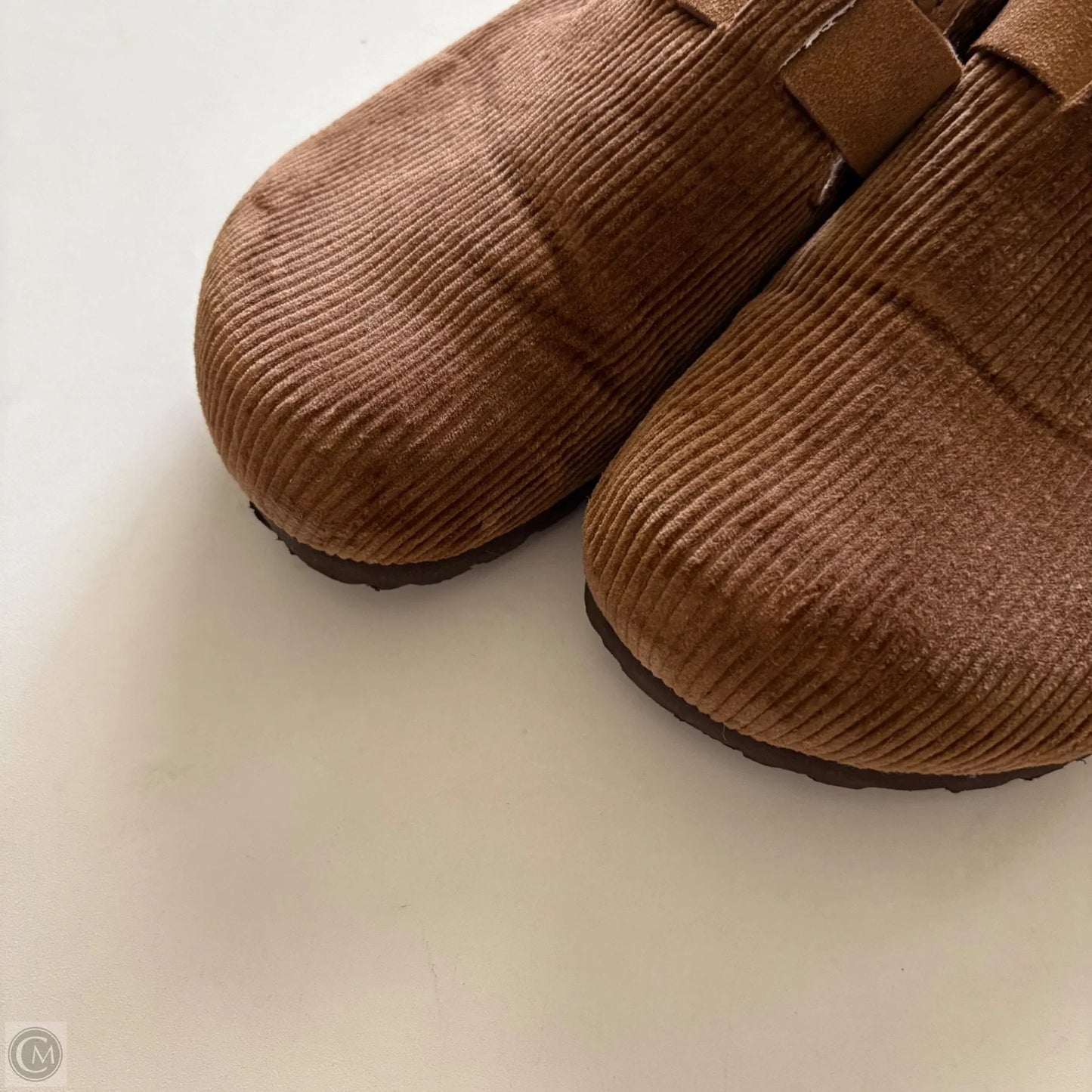 Shoes Flats By Cushionaire In Brown, Size: 7.5